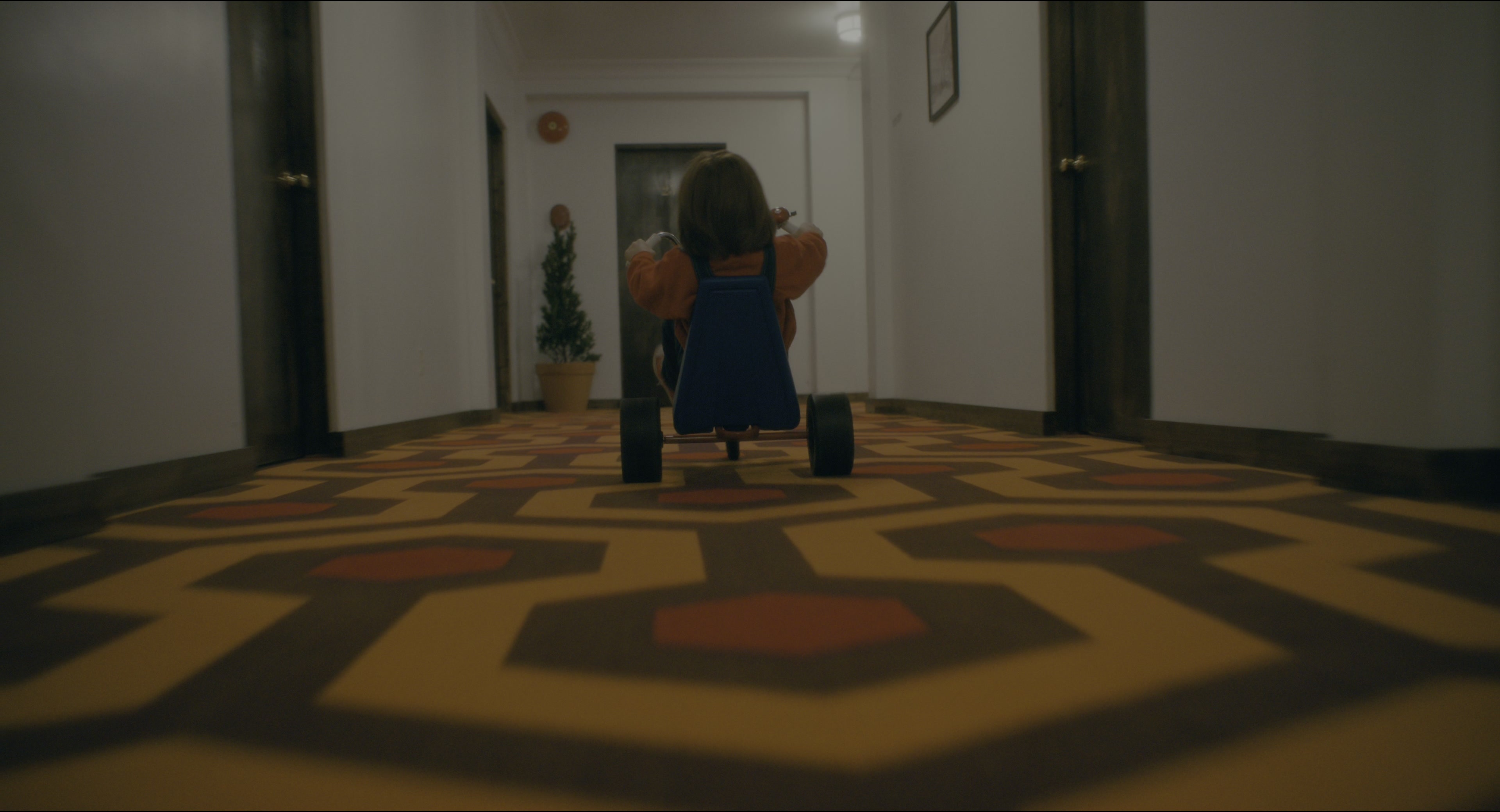 Doctor Sleep (2019), wide, 1.85:1 — film still