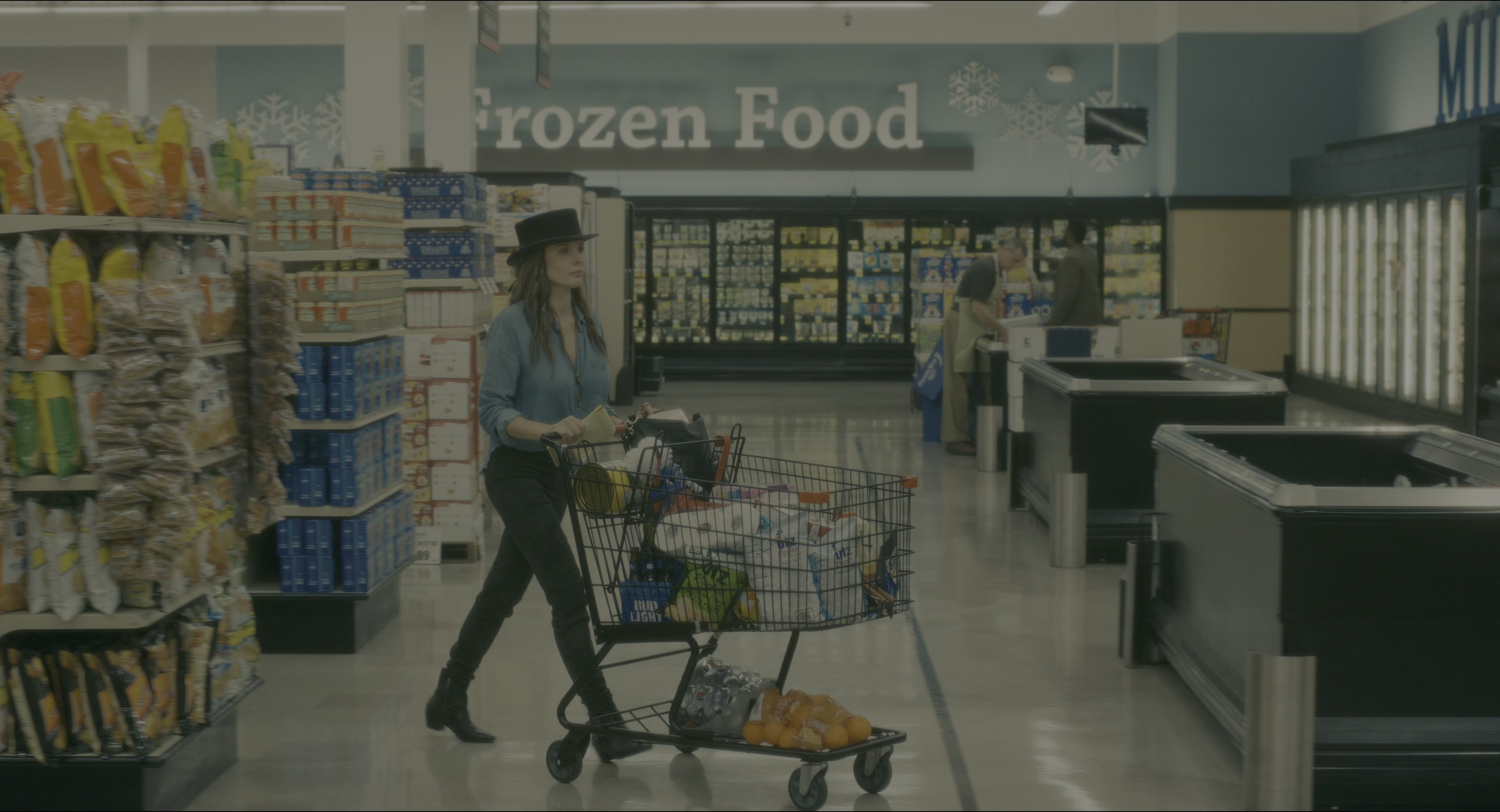 Doctor Sleep (2019), wide, 1.85:1 — film still