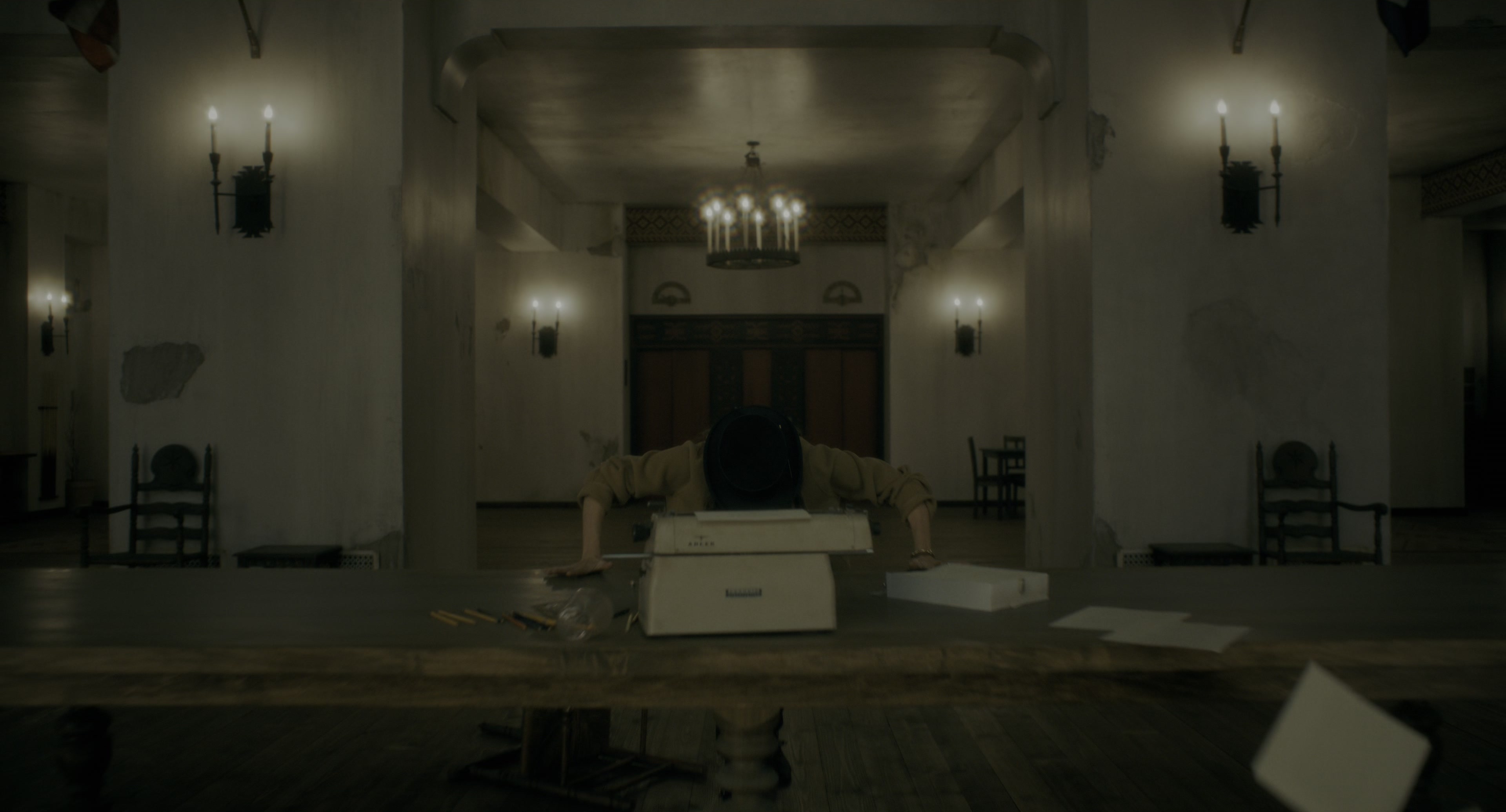 Doctor Sleep (2019), wide, 1.85:1 — film still