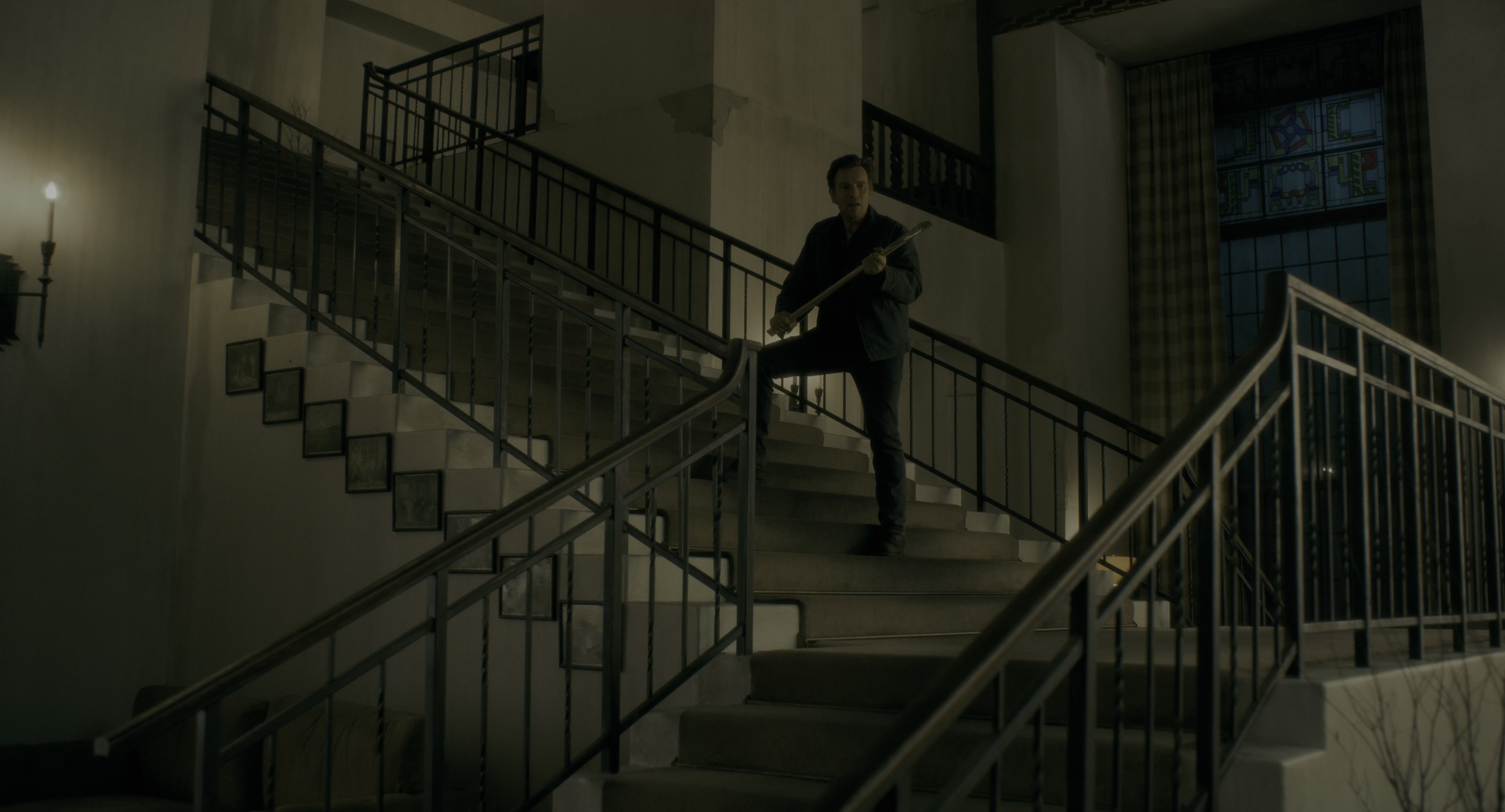 Doctor Sleep (2019), wide, 1.85:1 — film still