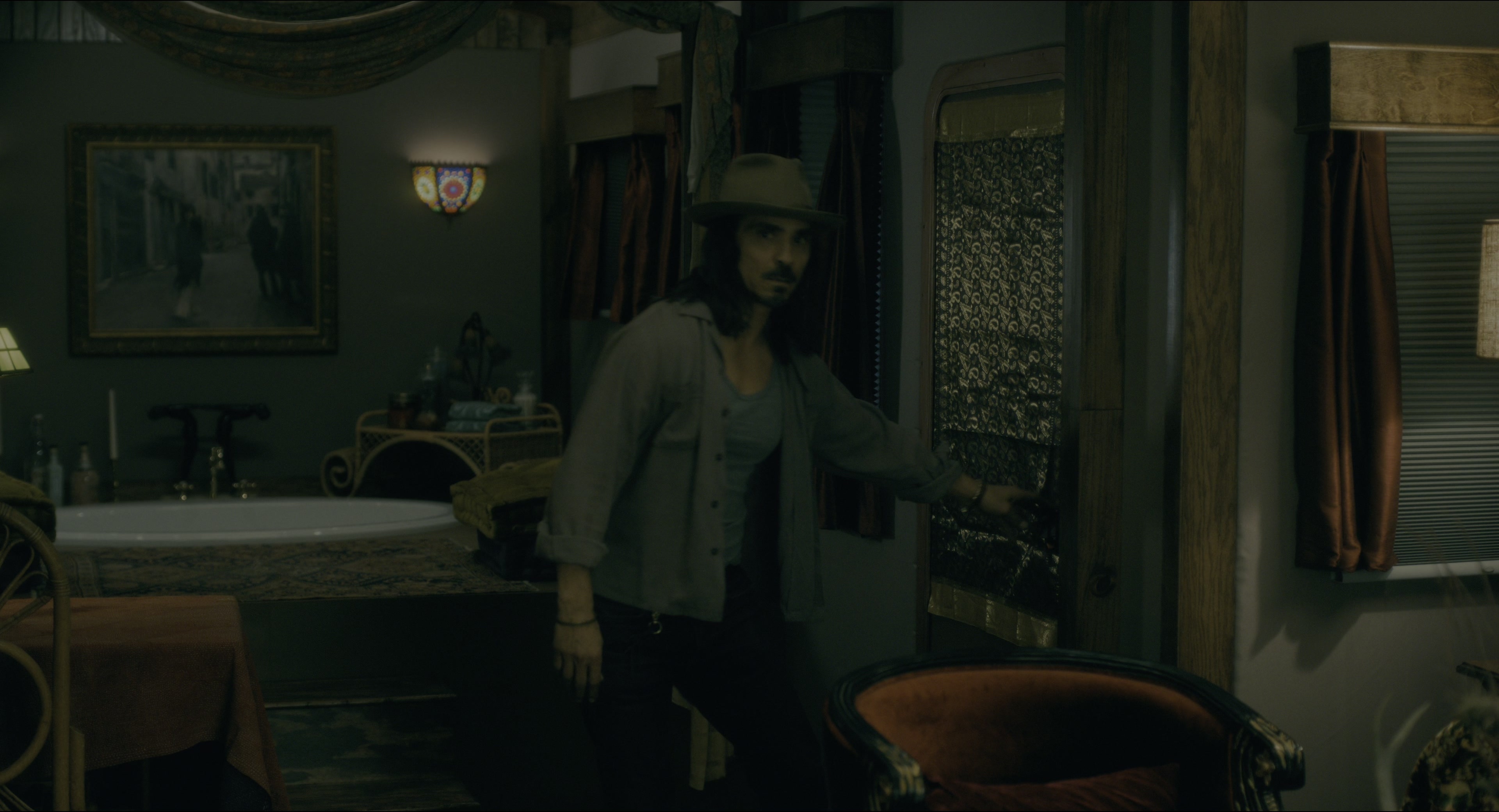 Doctor Sleep (2019), wide, 1.85:1 — film still
