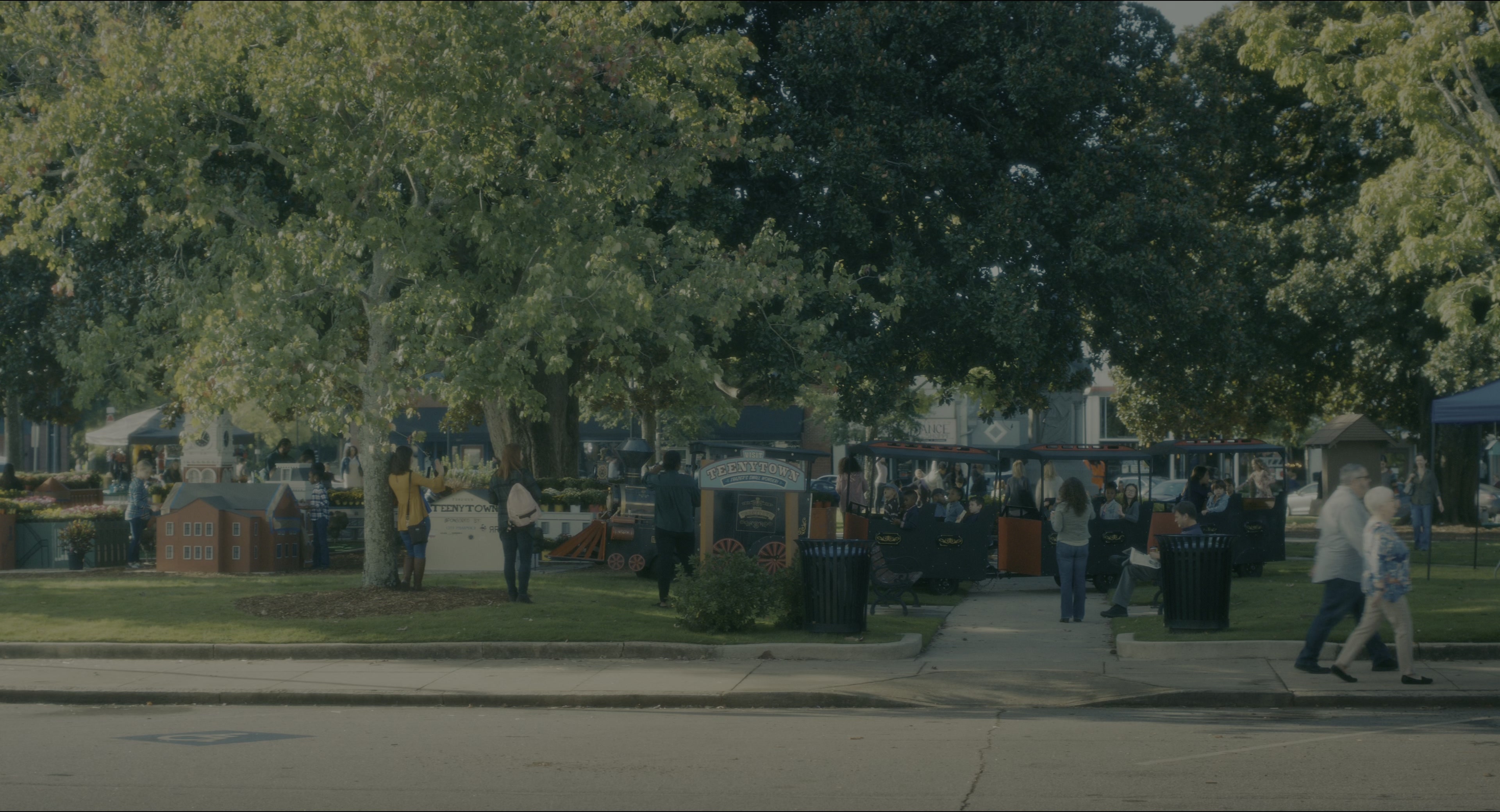 Doctor Sleep (2019), wide, 1.85:1 — film still