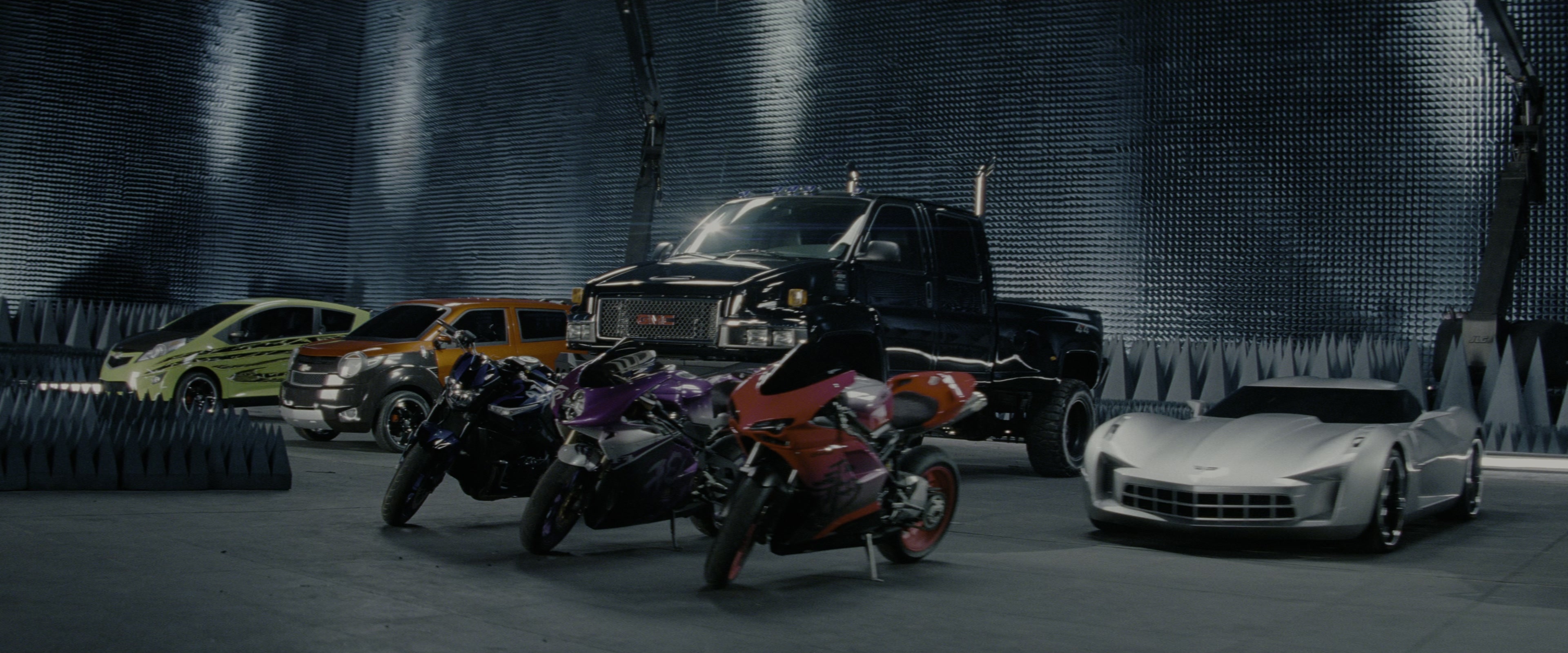 Transformers: Revenge of the Fallen (2009), wide, 2.40:1 — film still