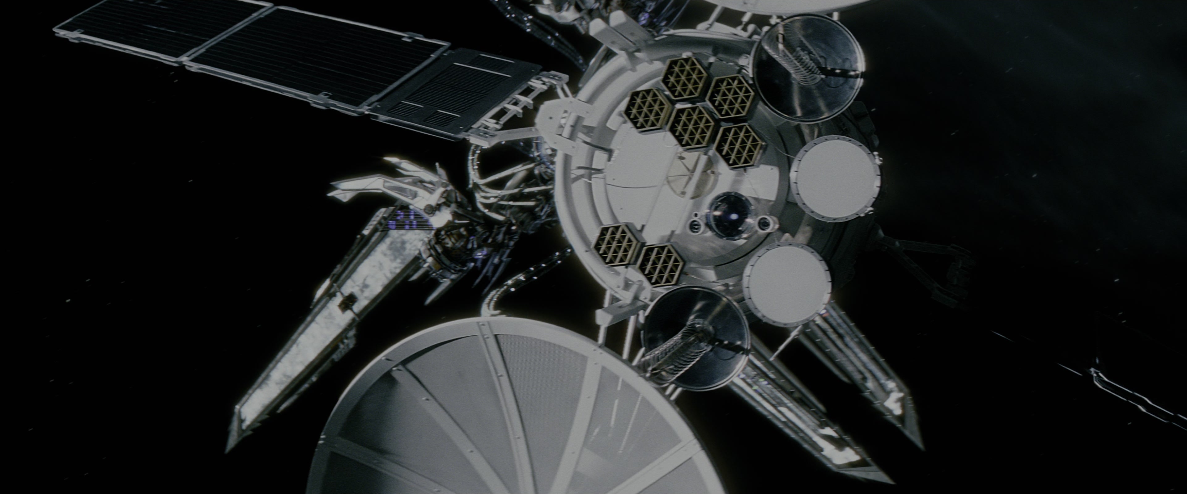 Transformers: Revenge of the Fallen (2009), wide, 2.40:1 — film still