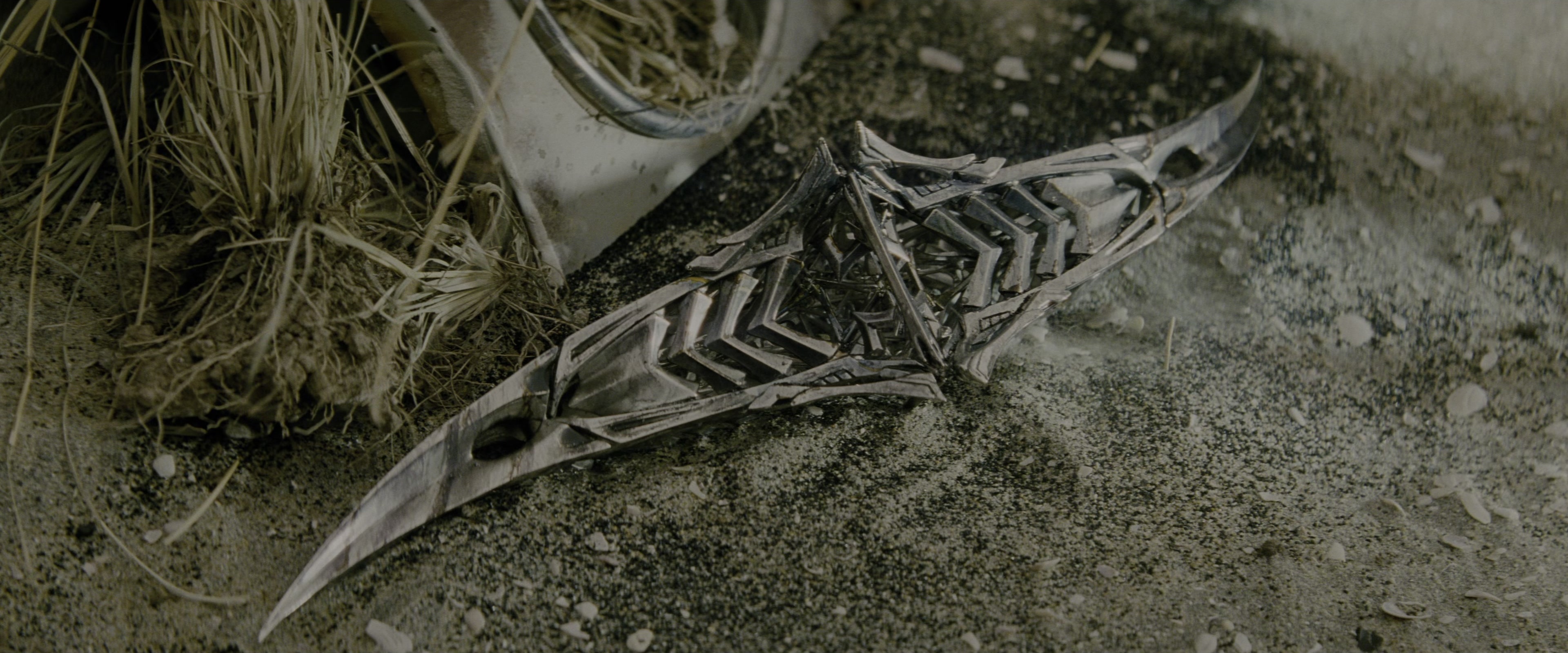 Transformers: Revenge of the Fallen (2009), wide, 2.40:1 — film still