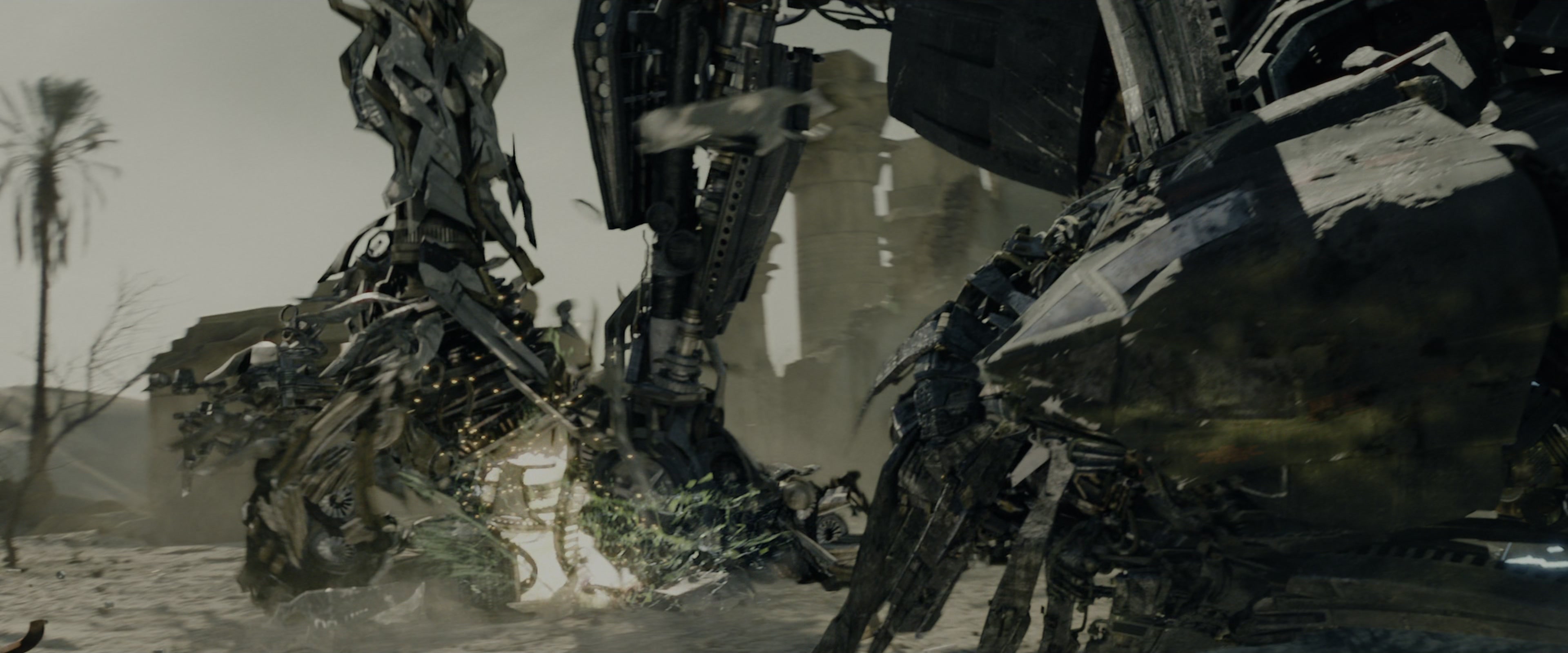 Transformers: Revenge of the Fallen (2009), wide, 2.40:1 — film still