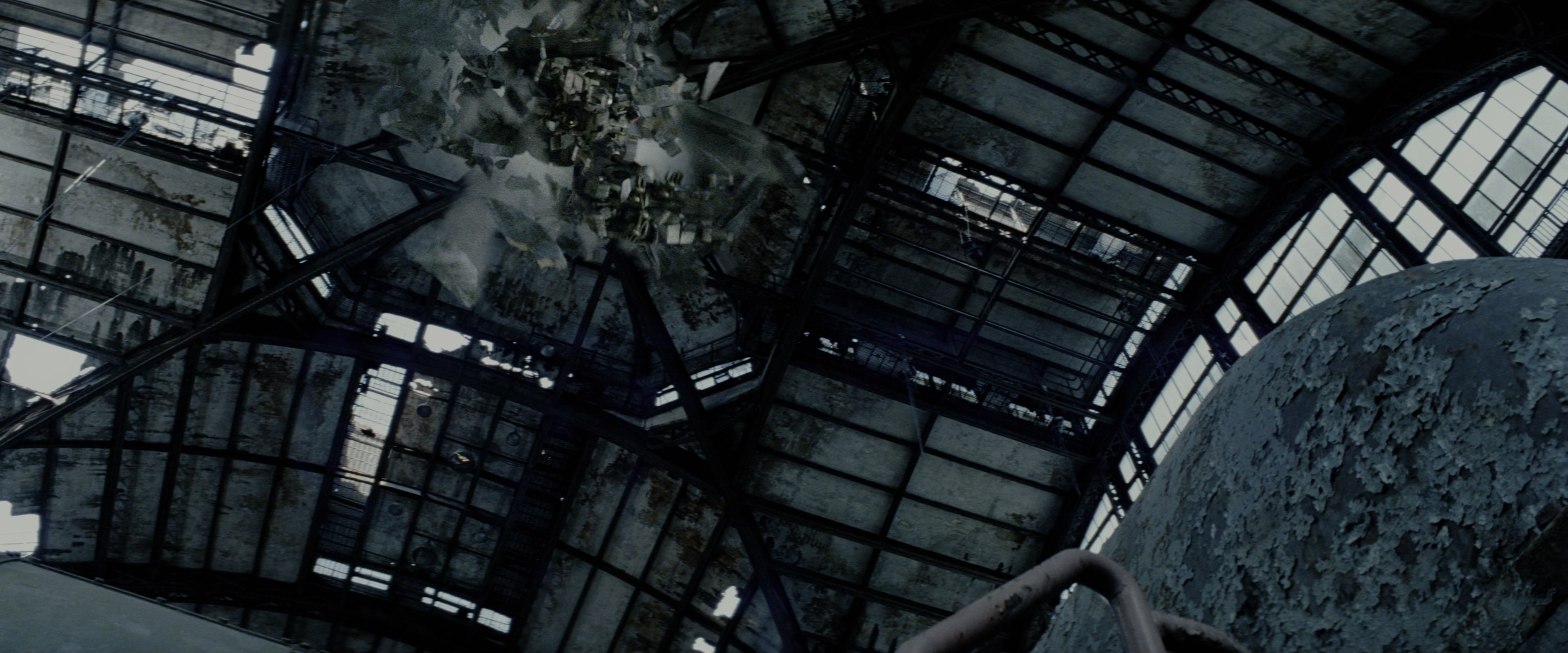 Transformers: Revenge of the Fallen (2009), wide, 2.40:1 — film still