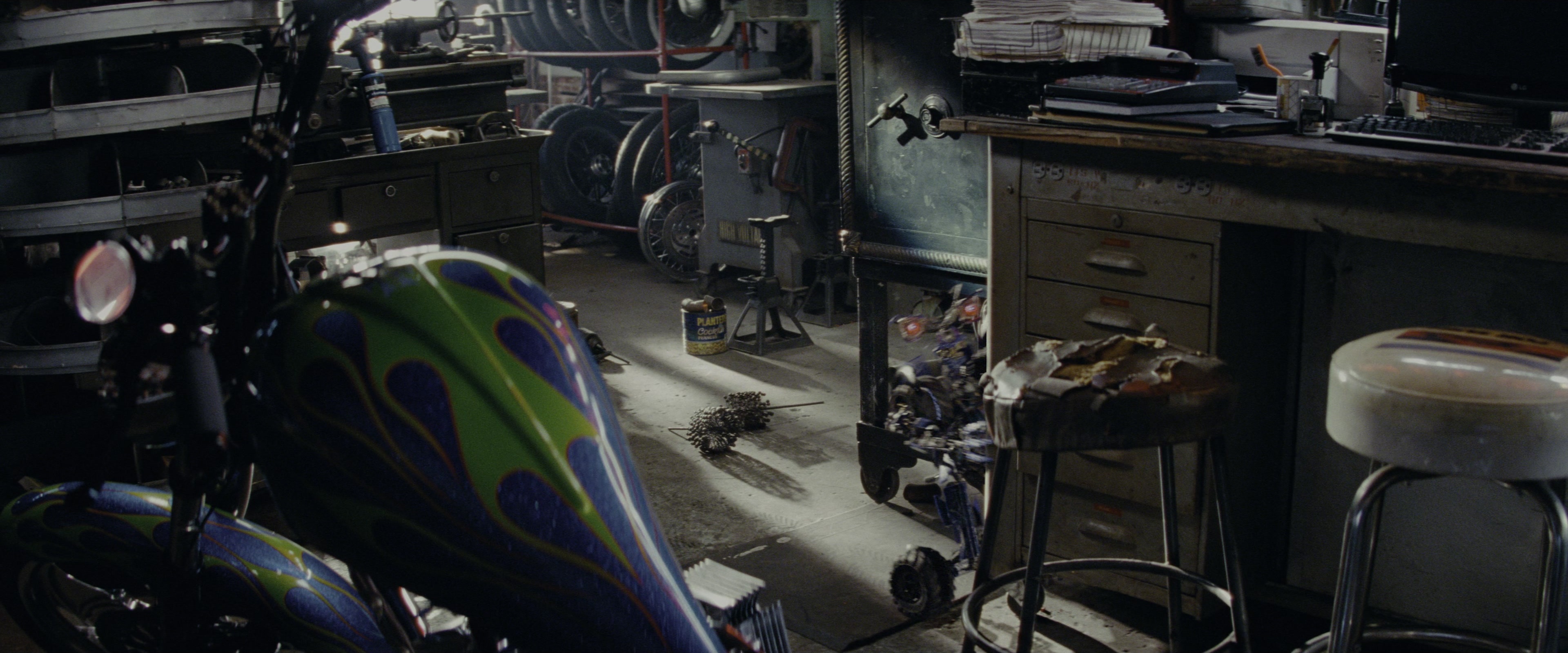 Transformers: Revenge of the Fallen (2009), wide, 2.40:1 — film still