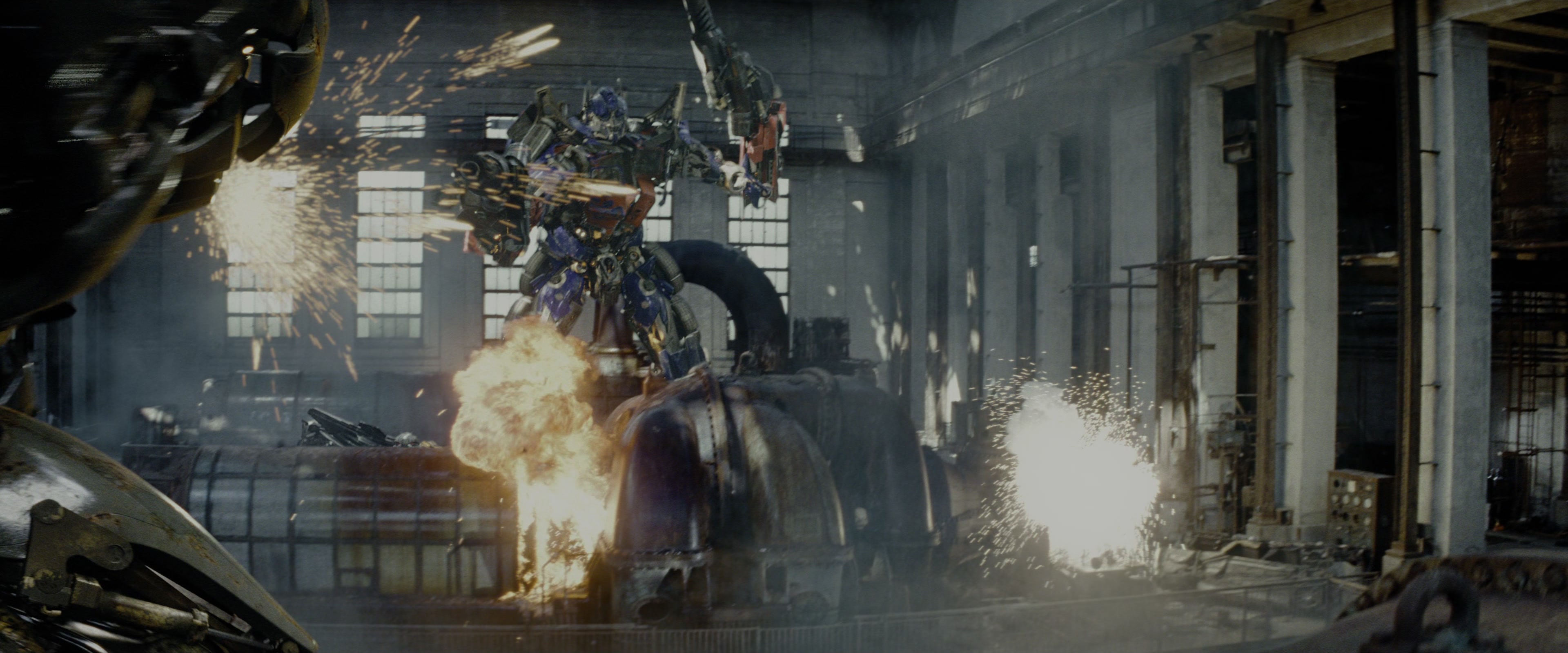 Transformers: Revenge of the Fallen (2009), wide, 2.40:1 — film still