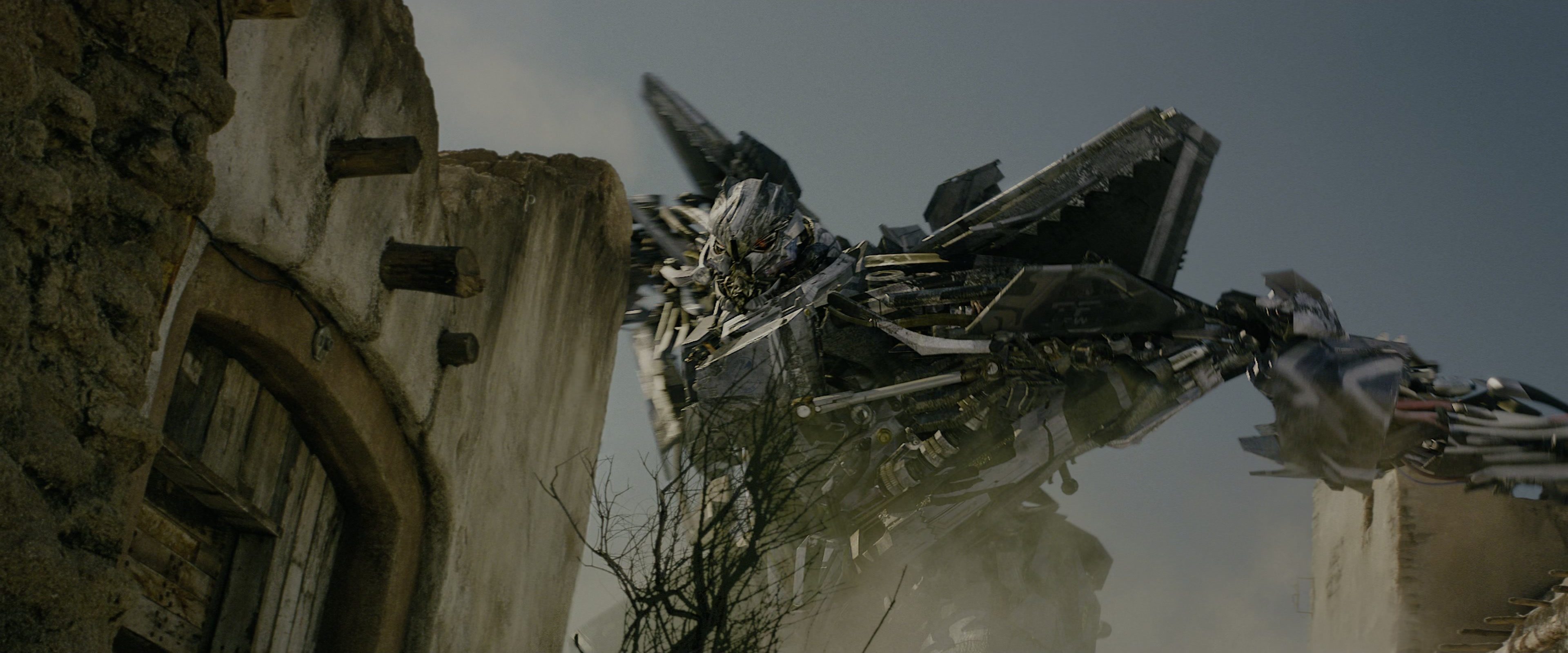 Transformers: Revenge of the Fallen (2009), wide, 2.40:1 — film still