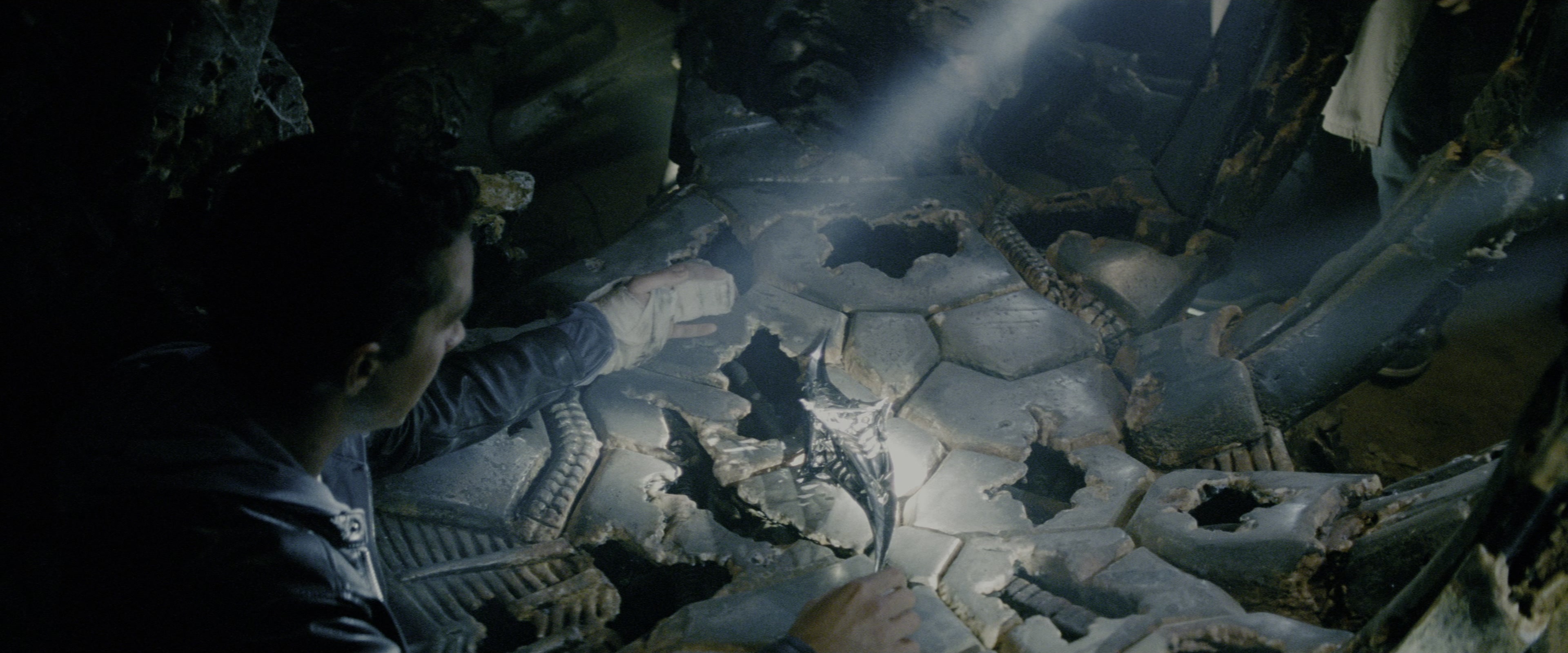 Transformers: Revenge of the Fallen (2009), wide, 2.40:1 — film still