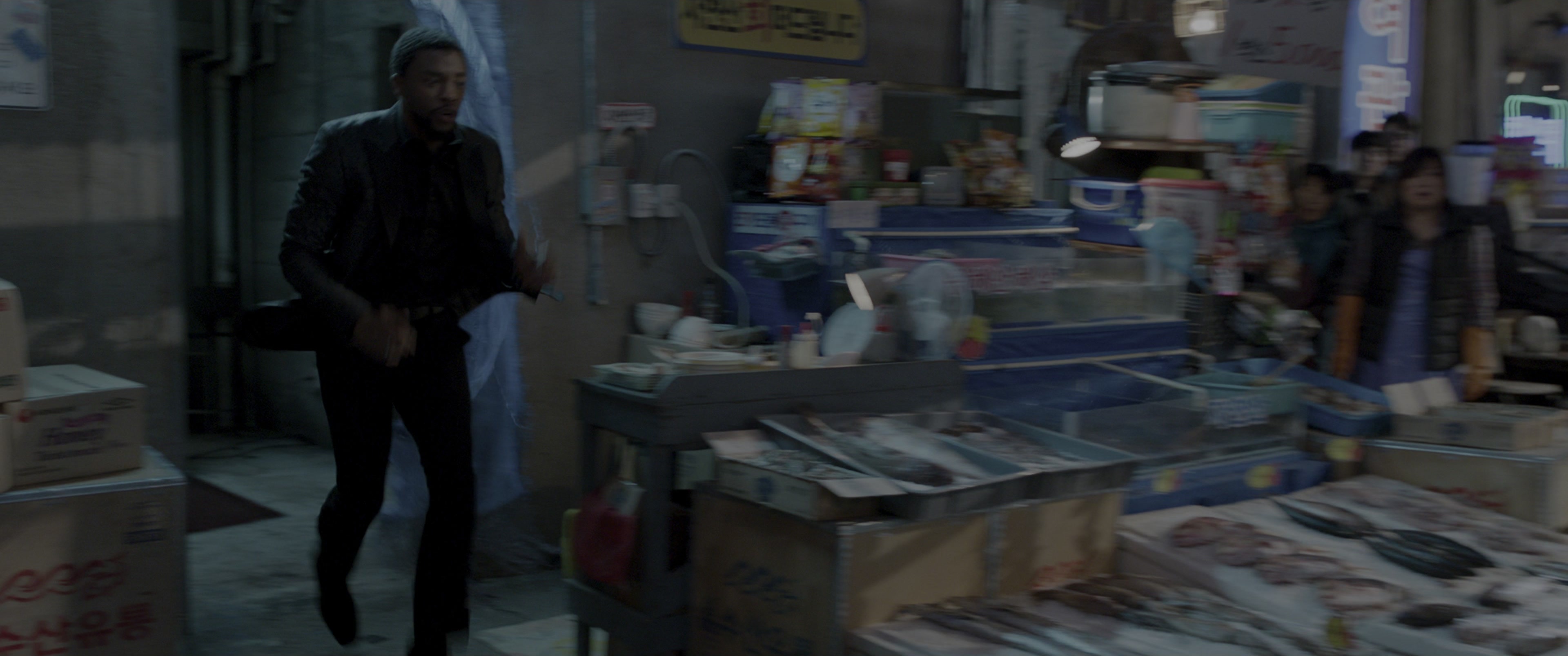 Black Panther (2018), wide, 2.39:1 — film still