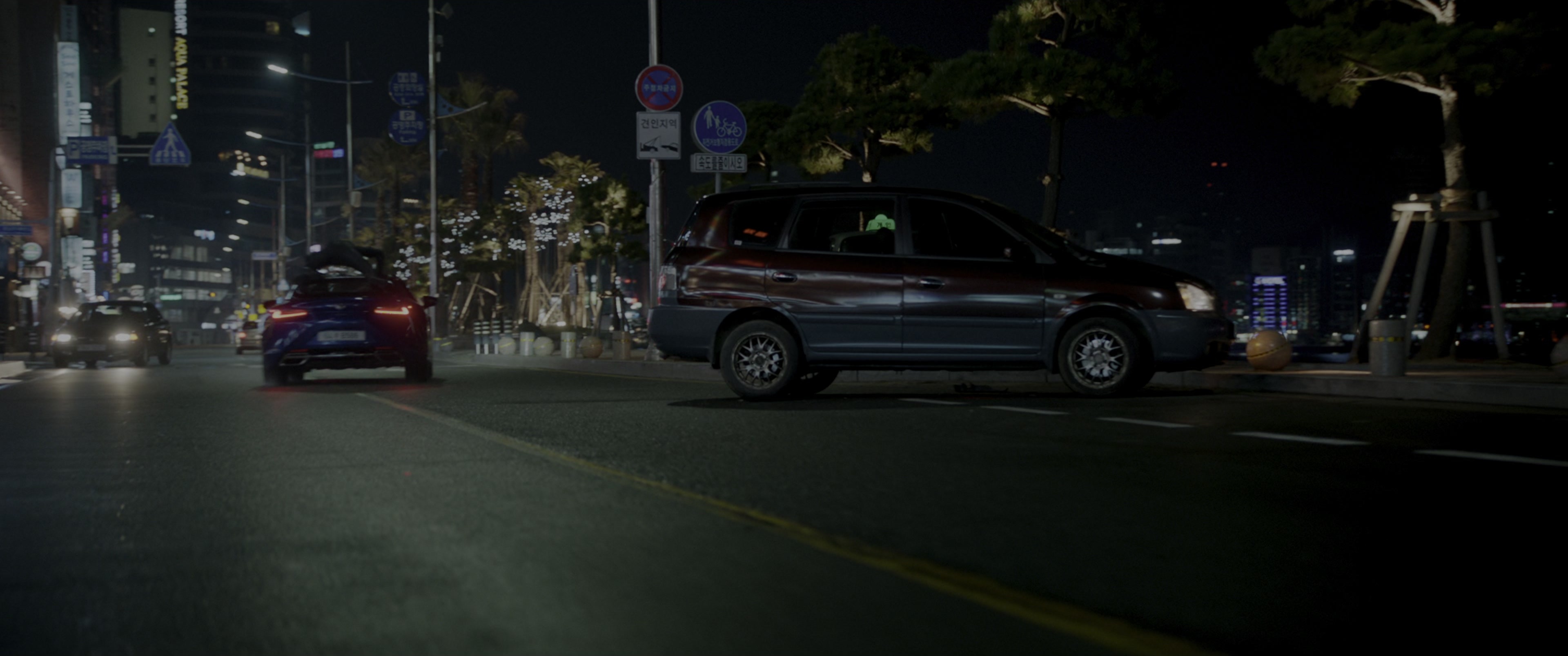 Black Panther (2018), wide, 2.39:1 — film still