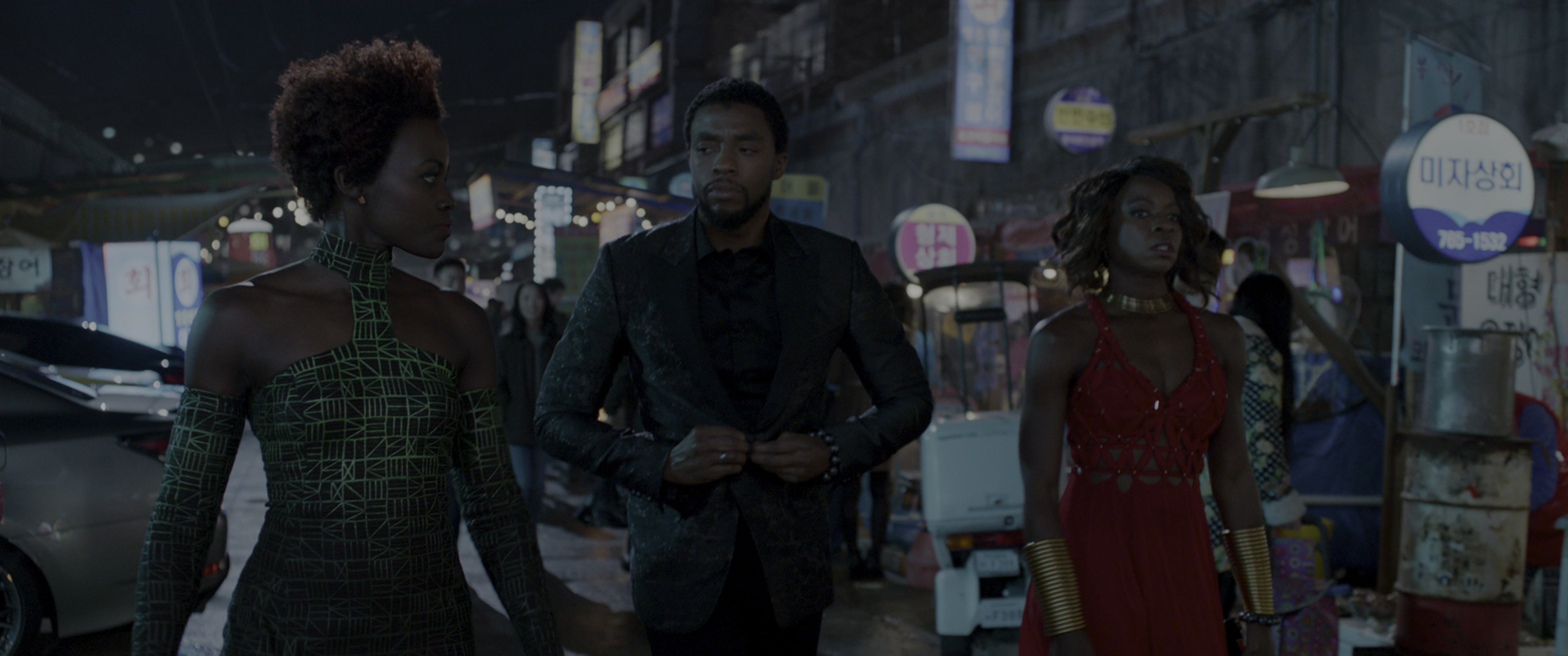 Black Panther (2018), wide, 2.39:1 — film still