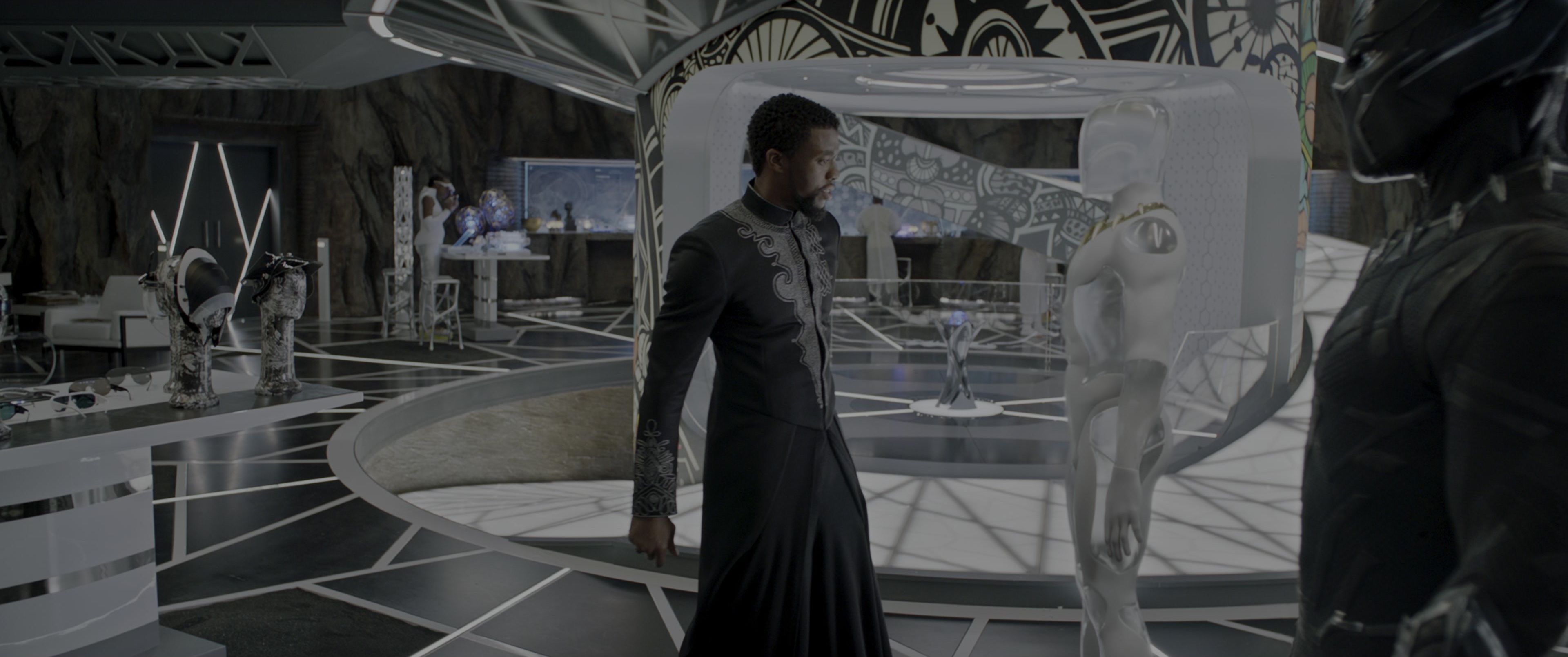 Black Panther (2018), wide, 2.39:1 — film still