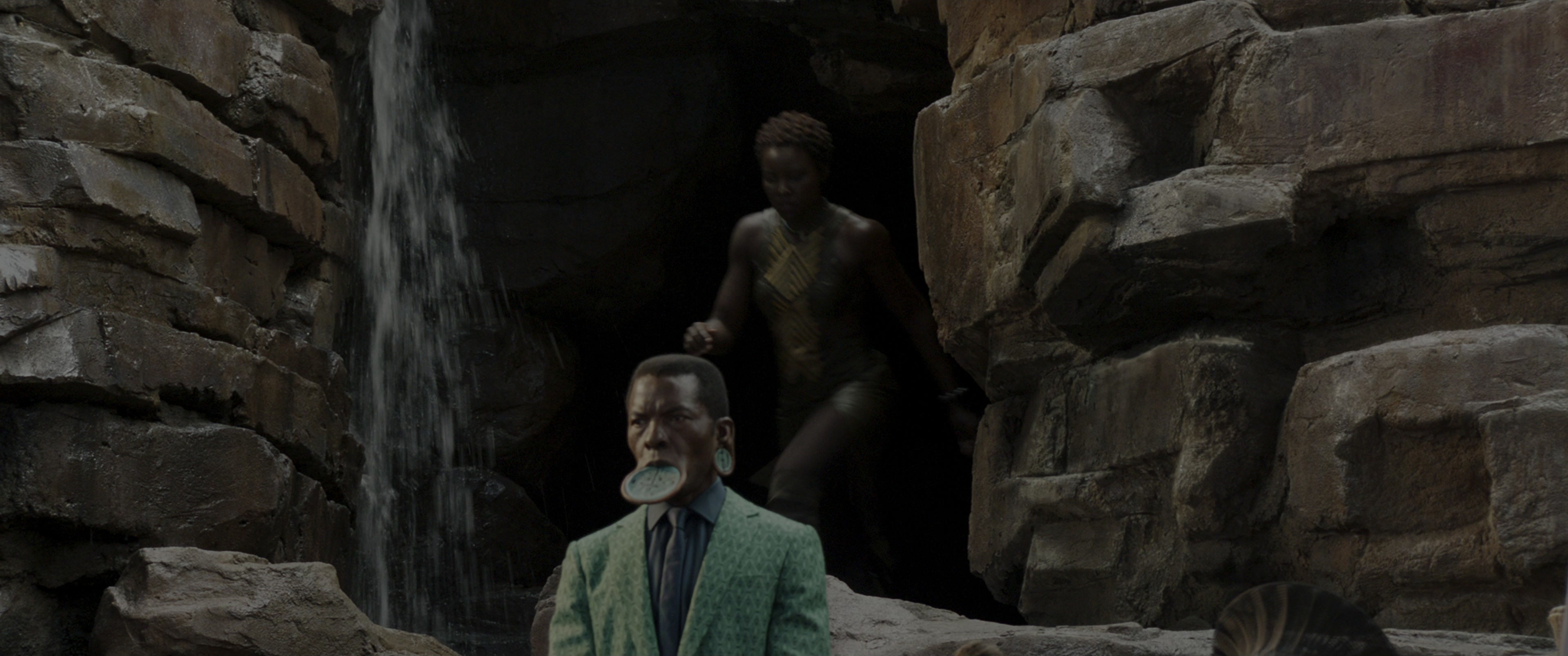 Black Panther (2018), wide, 2.39:1 — film still