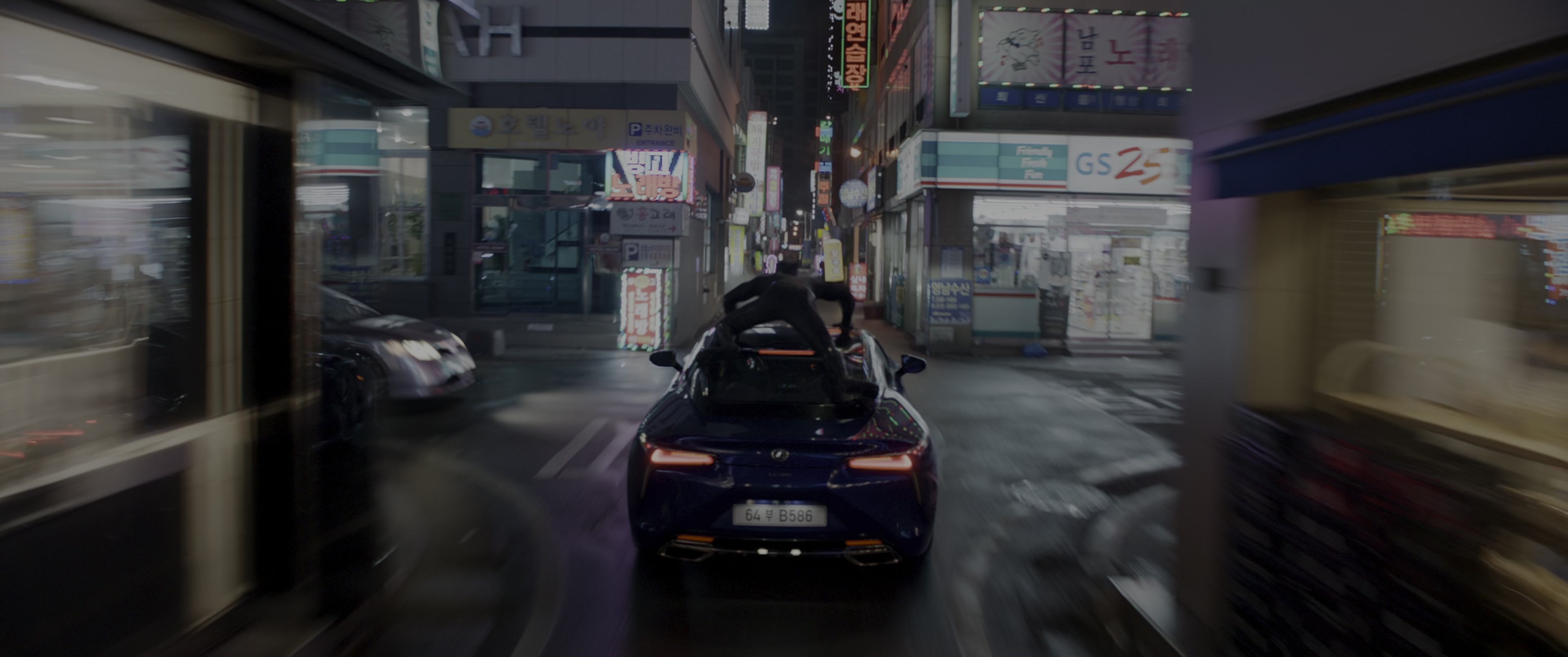 Black Panther (2018), wide, 2.39:1 — film still