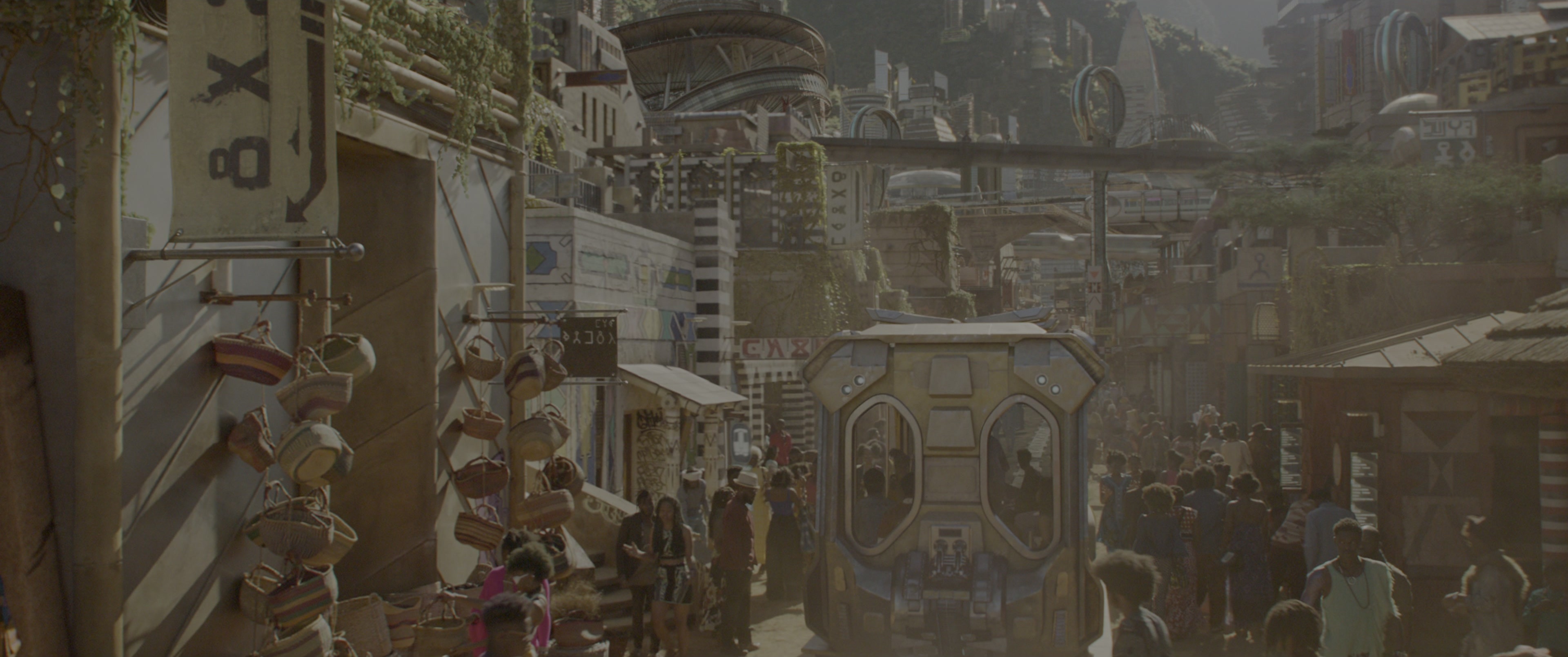 Black Panther (2018), wide, 2.39:1 — film still