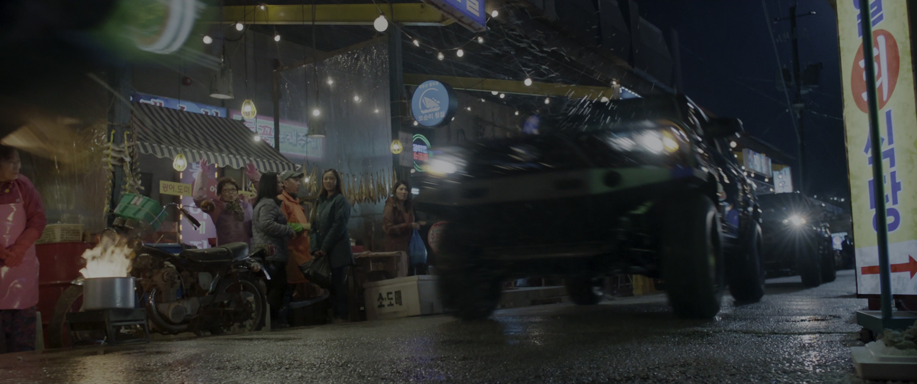 Black Panther (2018), wide, 2.39:1 — film still