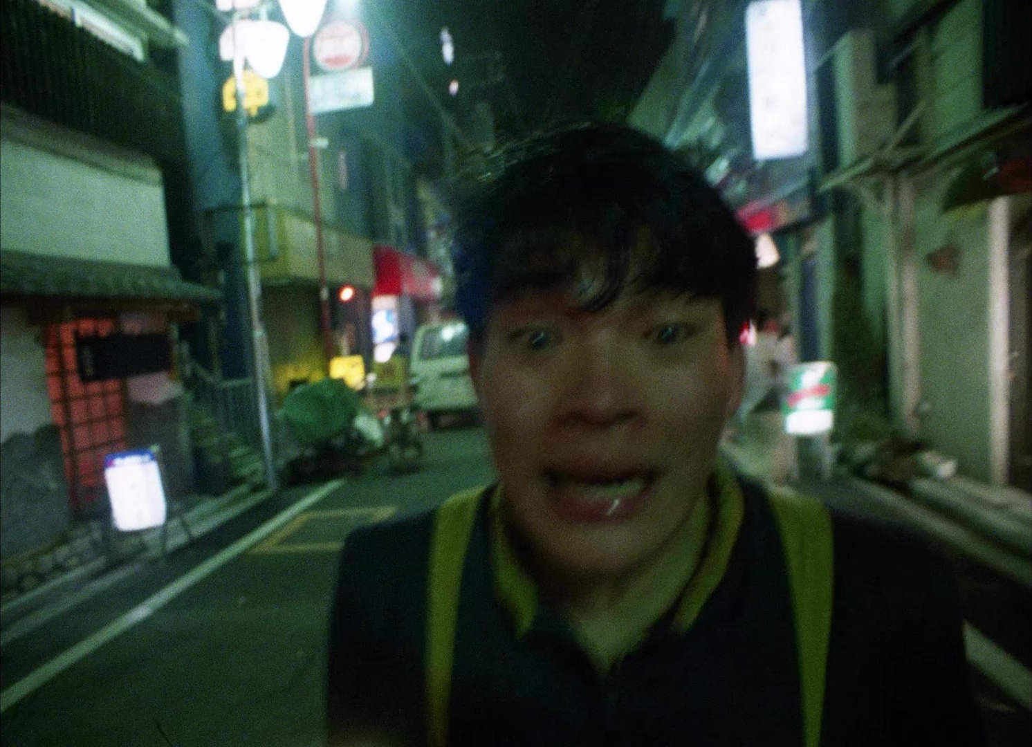 964 Pinocchio (1991), close, 1.38:1 — film still