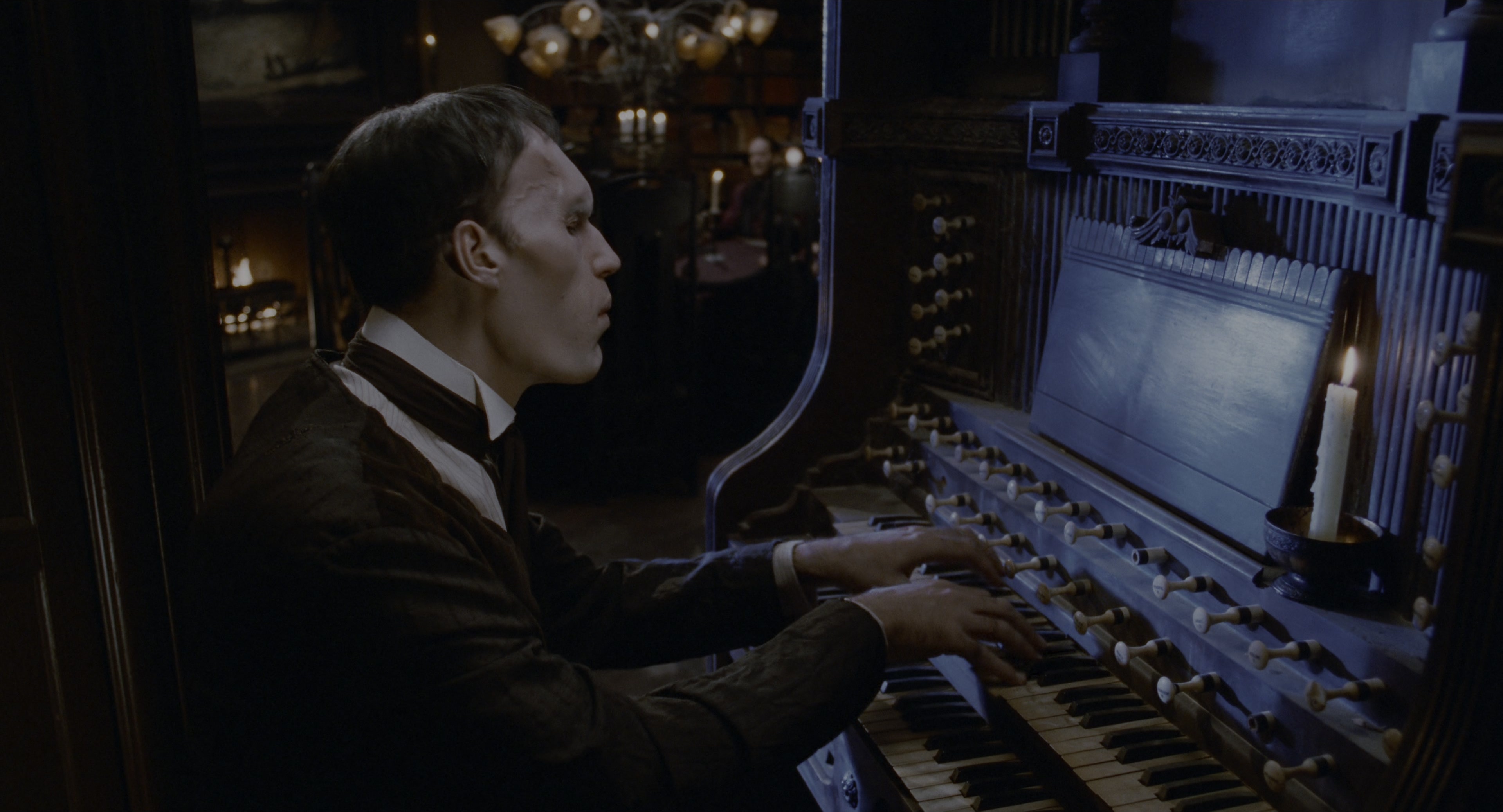 The Addams Family (1991), wide, 1.85:1 — film still