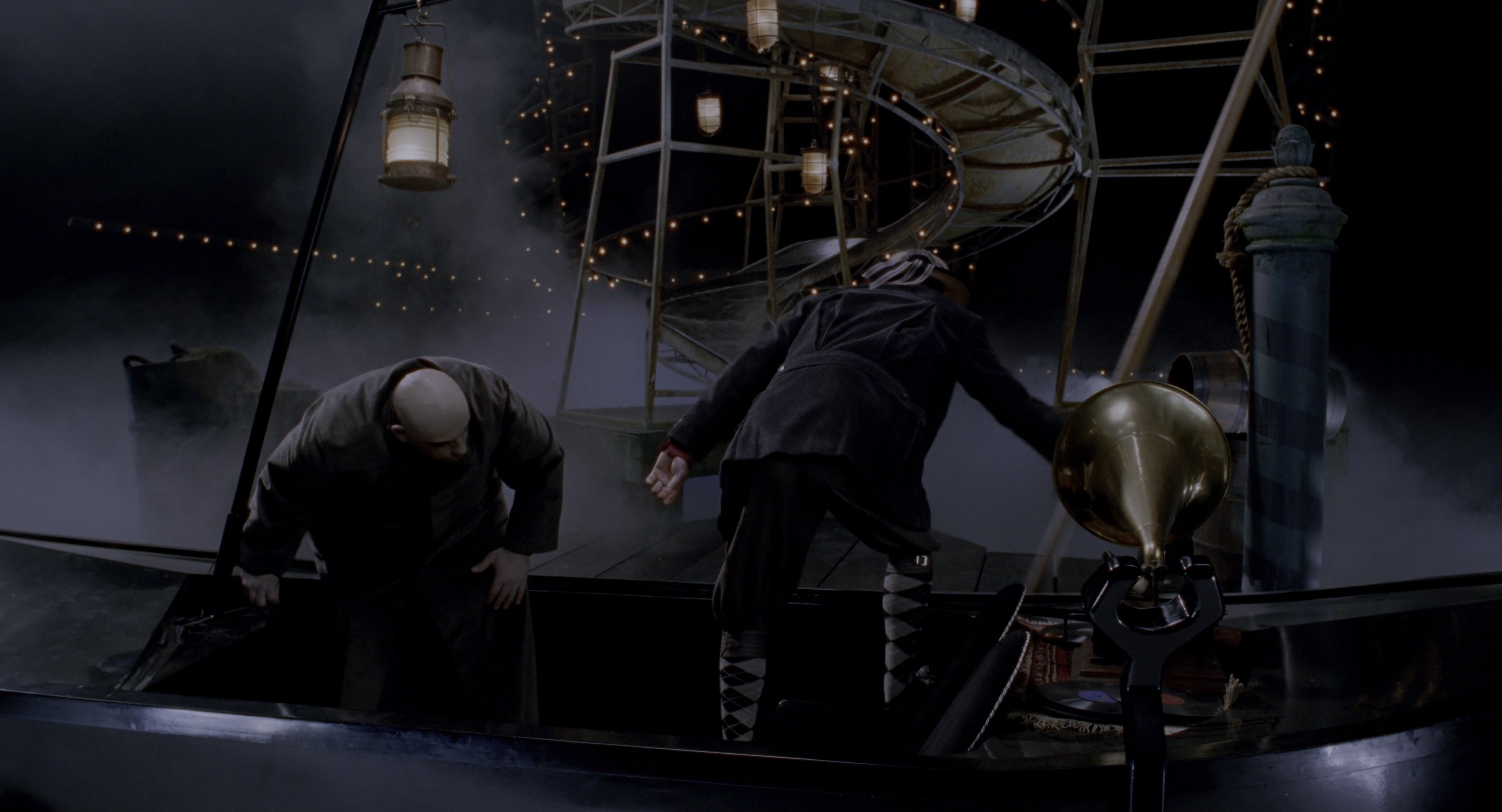 The Addams Family (1991), wide, 1.85:1 — film still