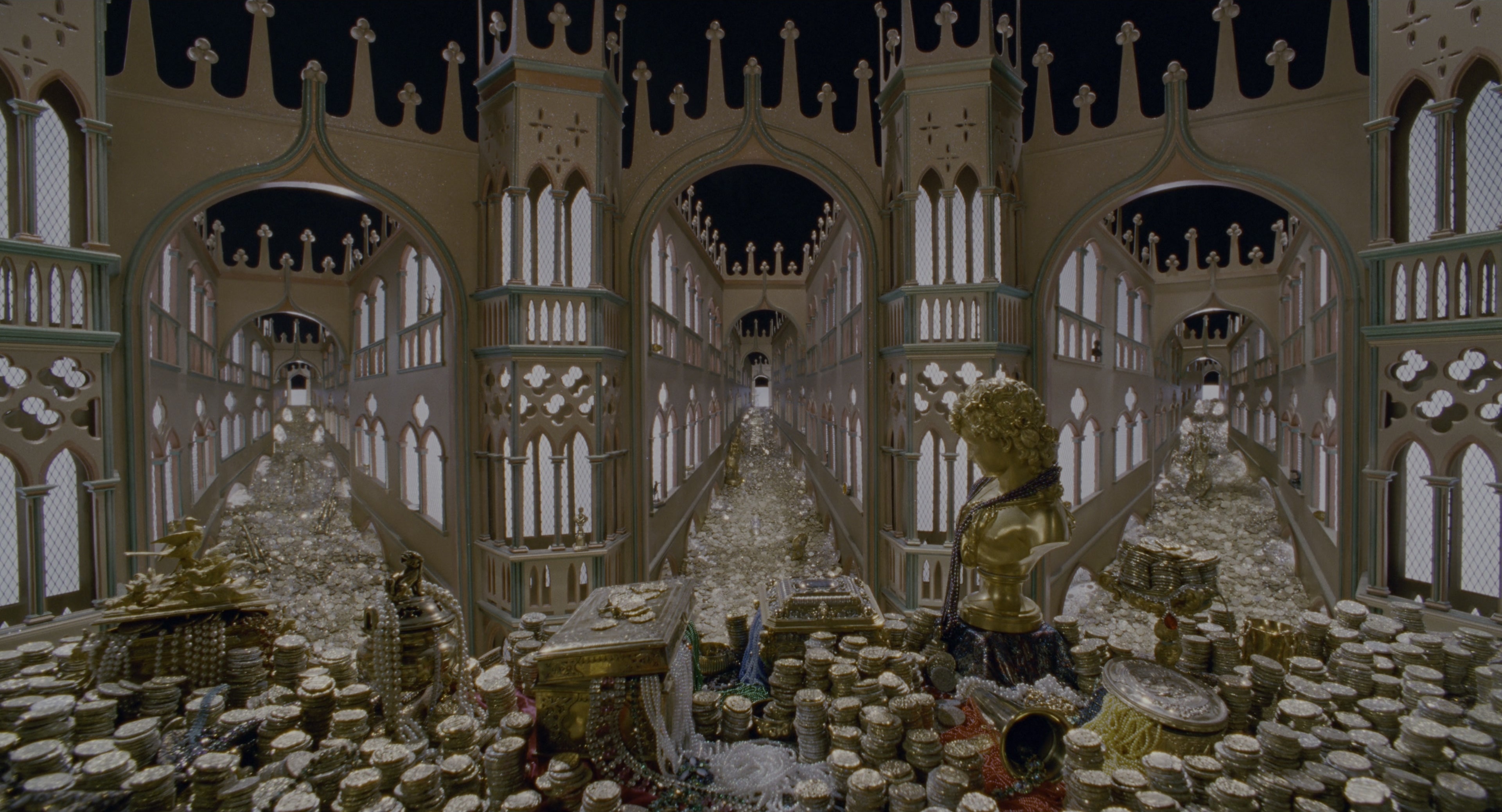 The Addams Family (1991), wide, 1.85:1 — film still