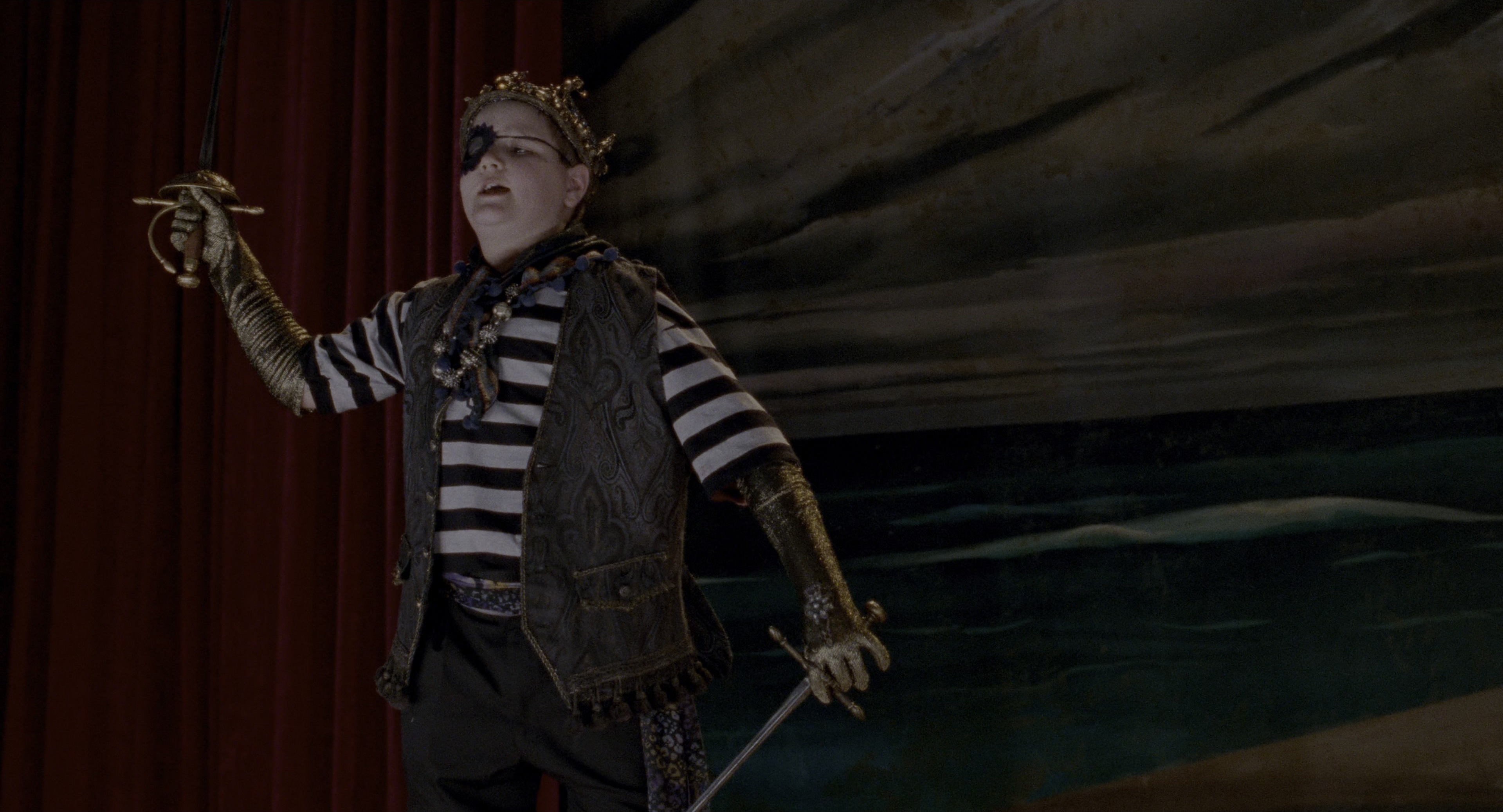 The Addams Family (1991), wide, 1.85:1 — film still