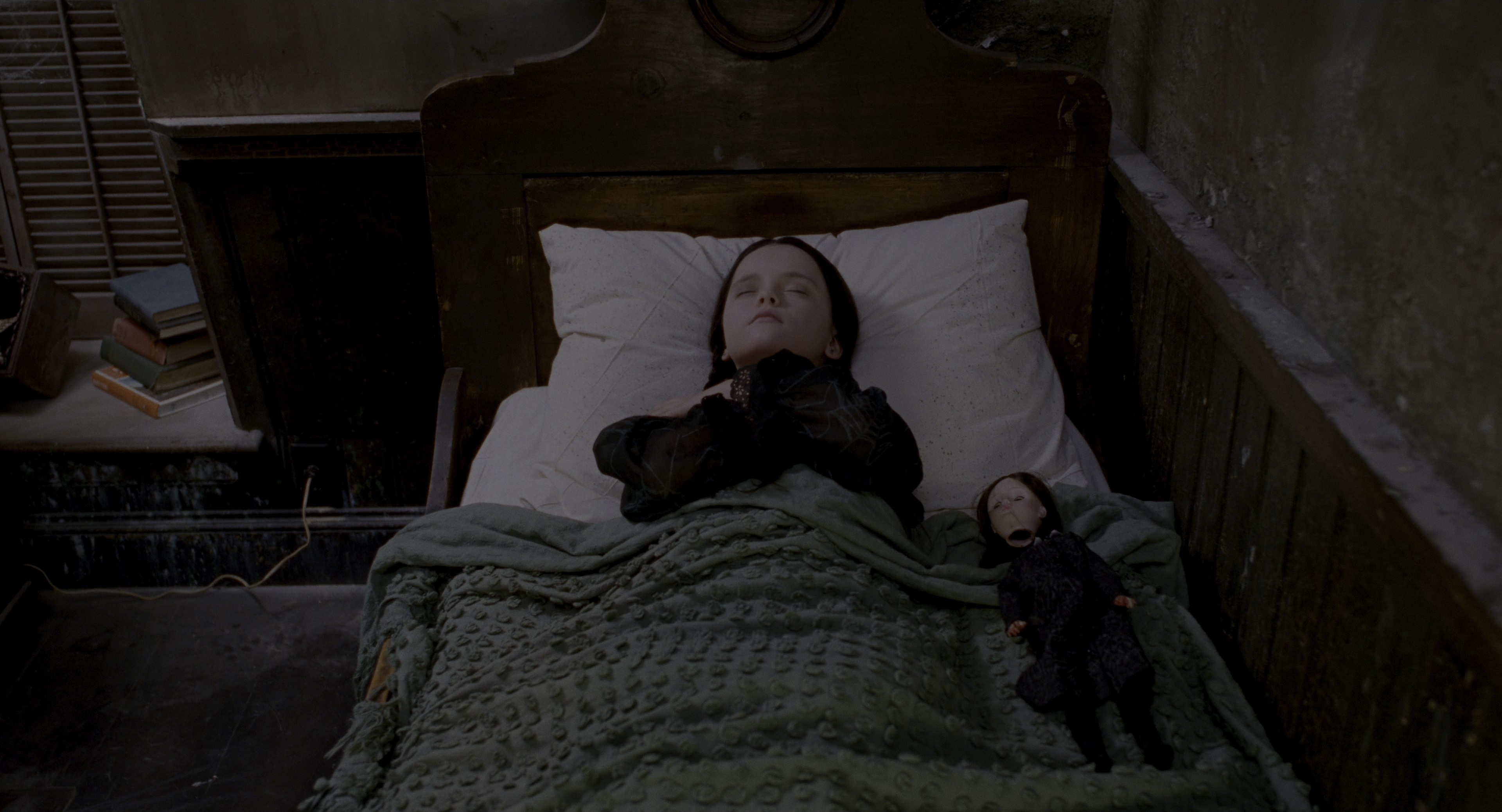 The Addams Family (1991), wide, 1.85:1 — film still