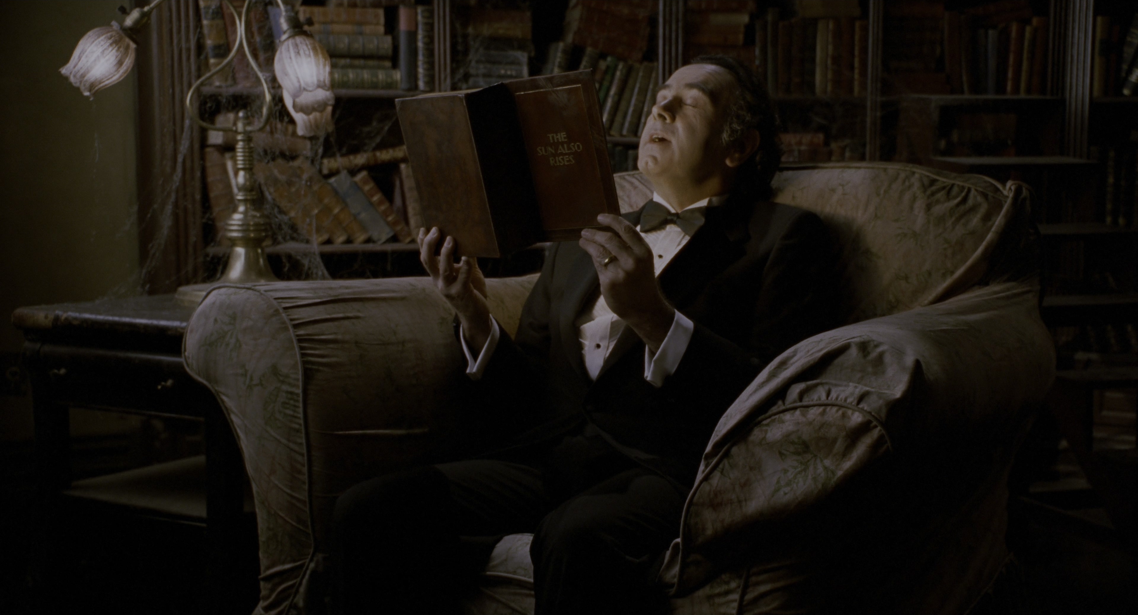 The Addams Family (1991), wide, 1.85:1 — film still