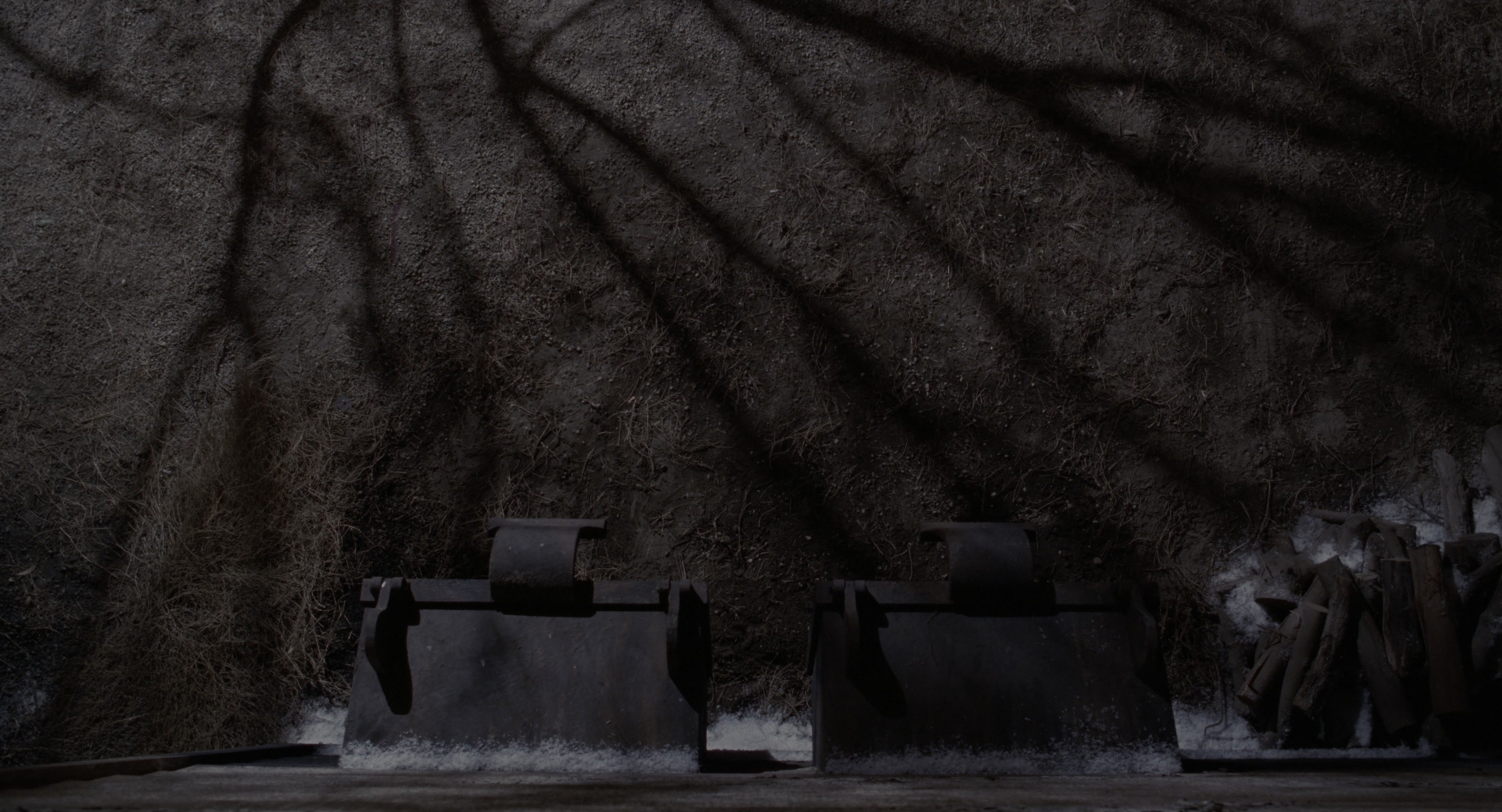 The Addams Family (1991), wide, 1.85:1 — film still