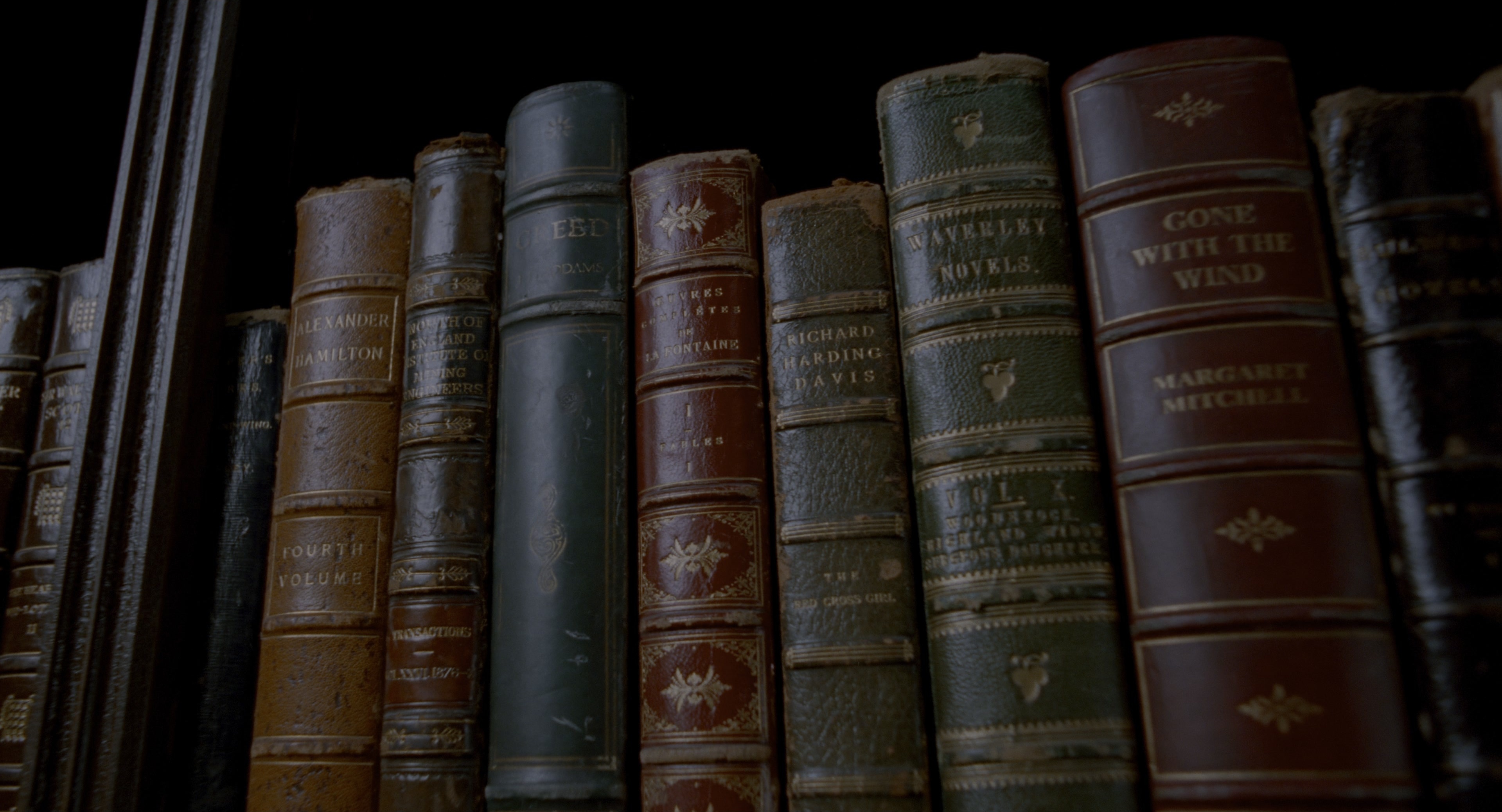 The Addams Family (1991), wide, 1.85:1 — film still