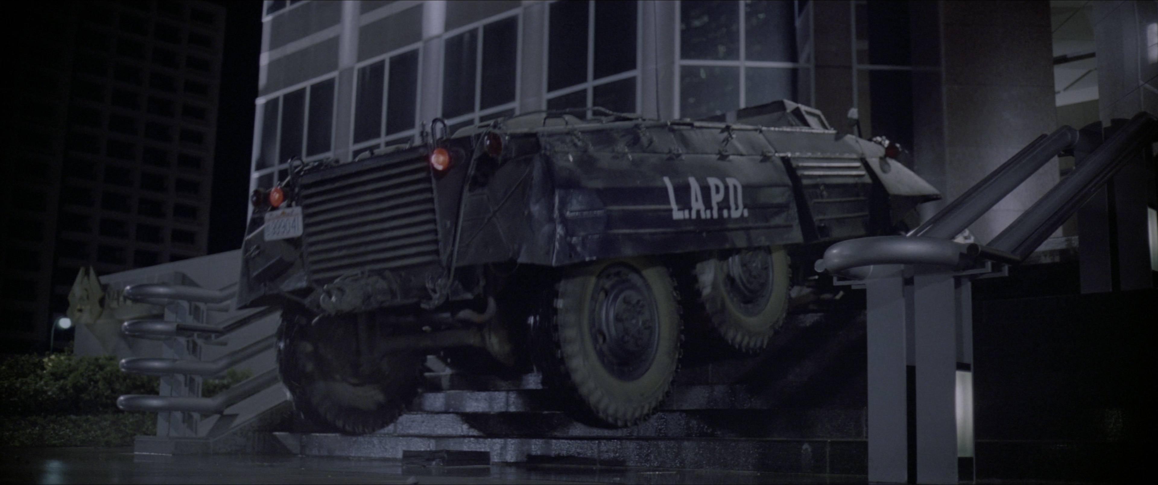 Die Hard (1988), wide, 2.39:1 — film still