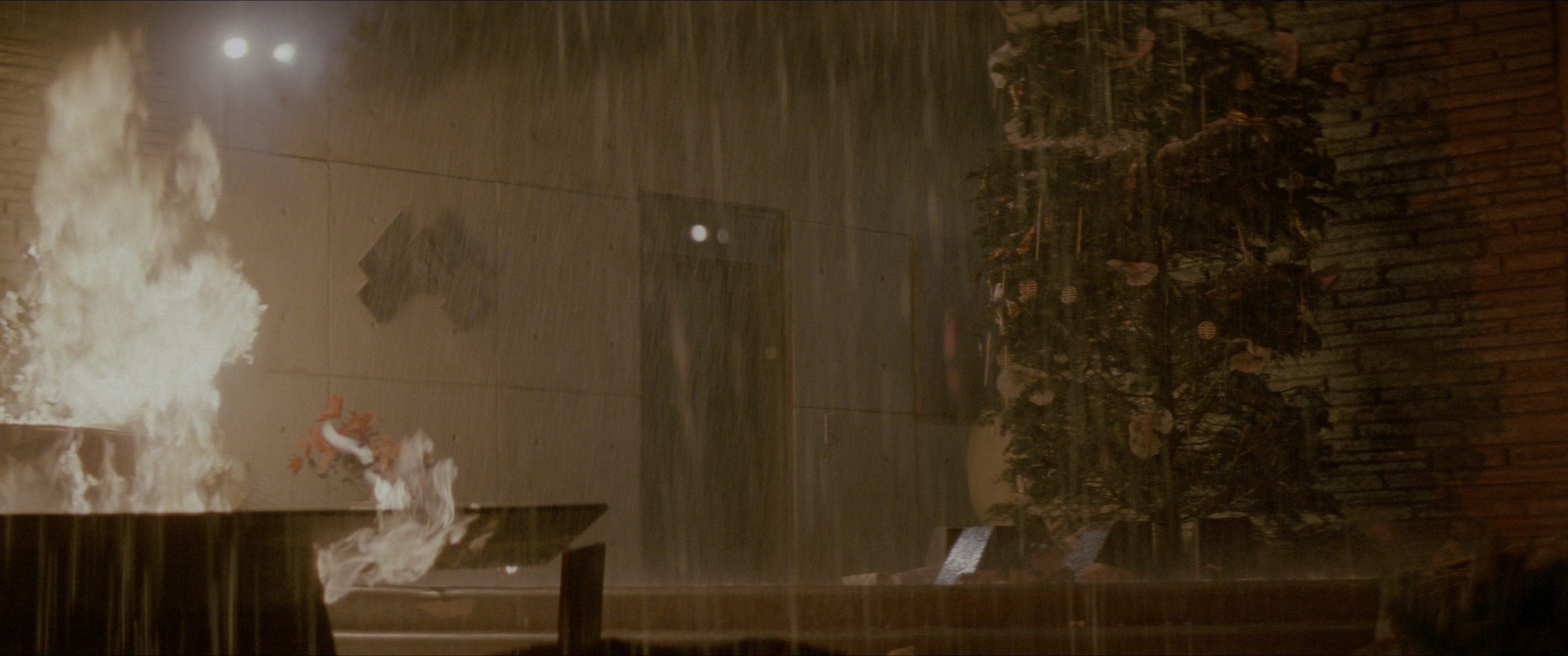Die Hard (1988), wide, 2.39:1 — film still