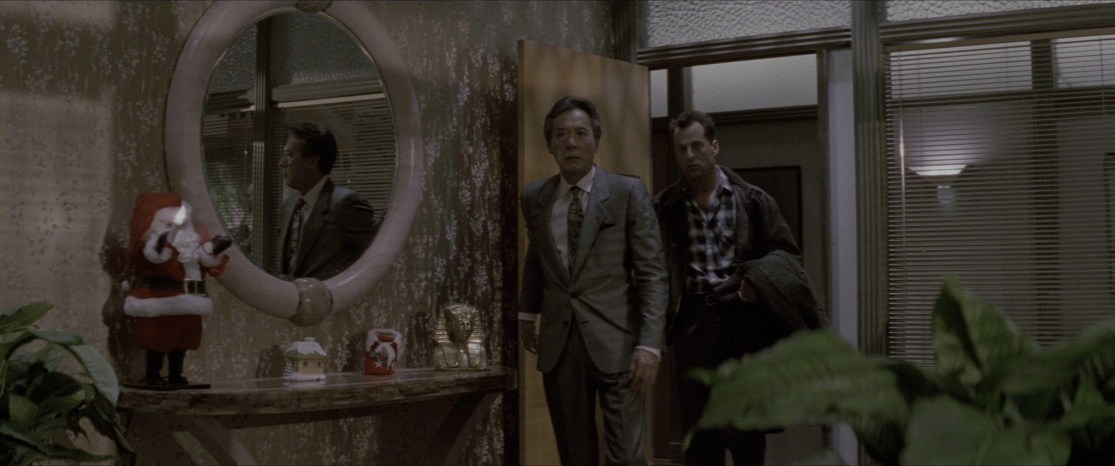 Die Hard (1988), medium, 2.39:1 — film still