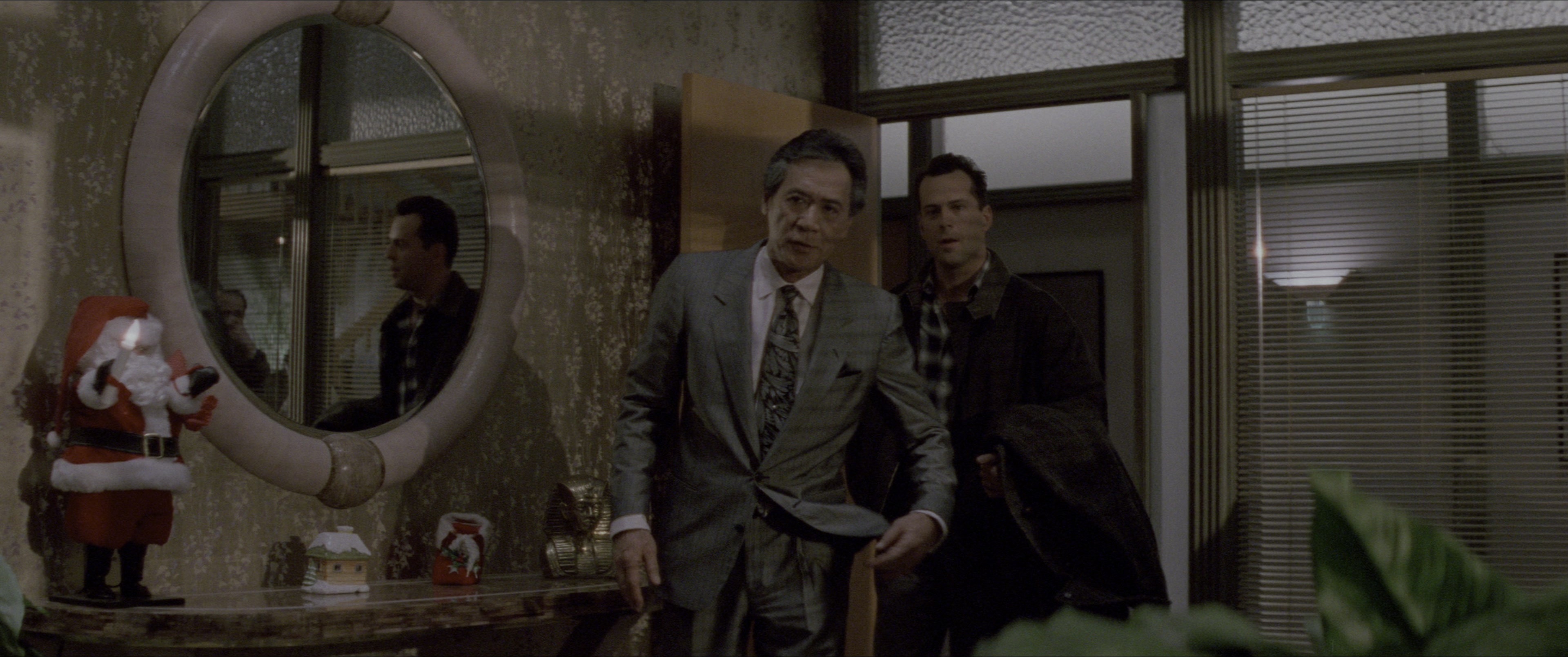 Die Hard (1988), wide, 2.39:1 — film still