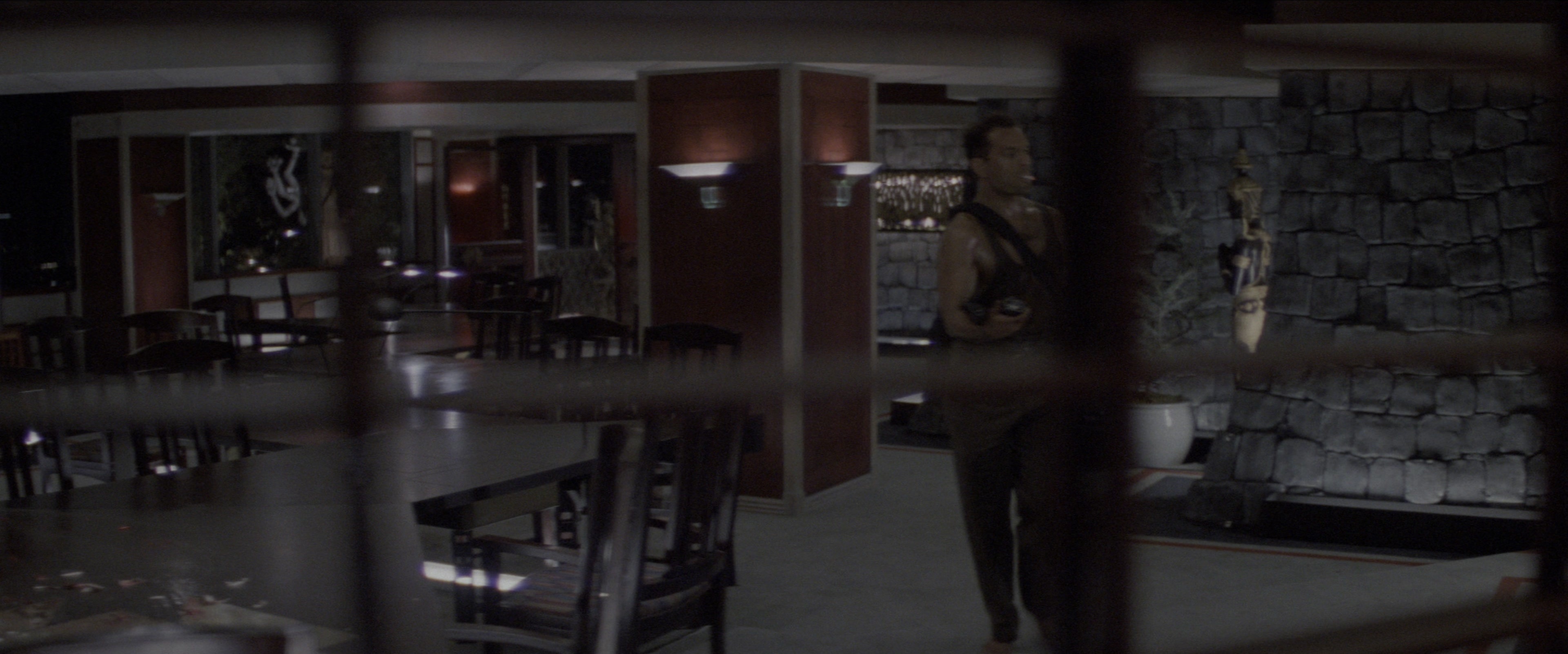 Die Hard (1988), medium, 2.39:1 — film still