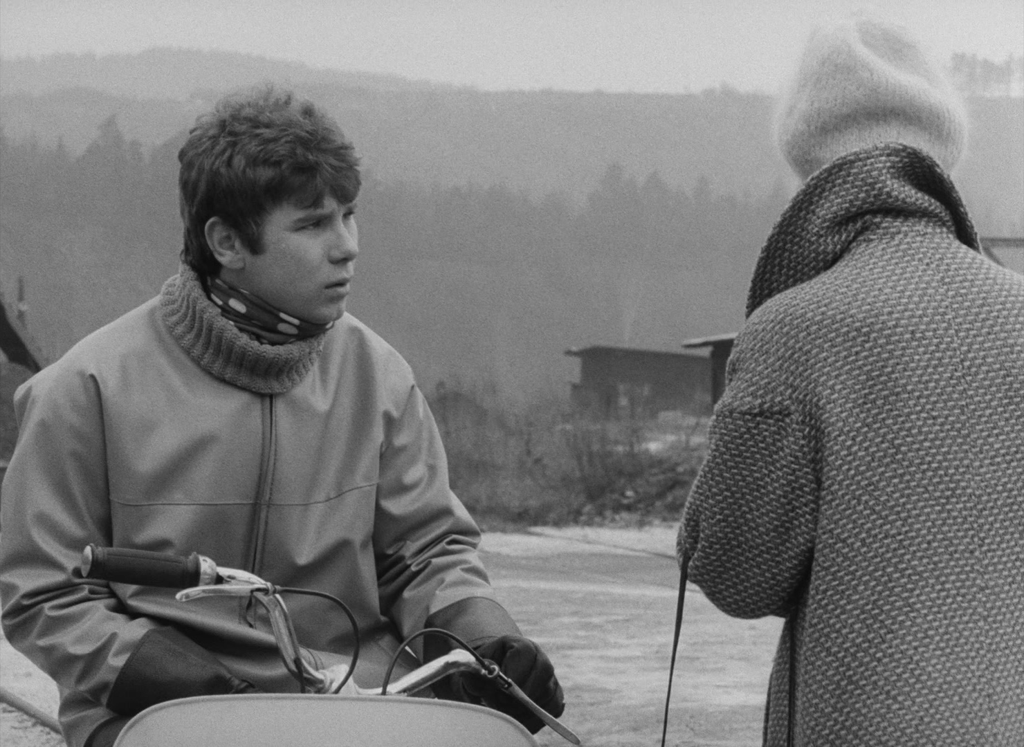 Lásky jedné plavovlásky (1965), unknown, 1.37:1 — film still