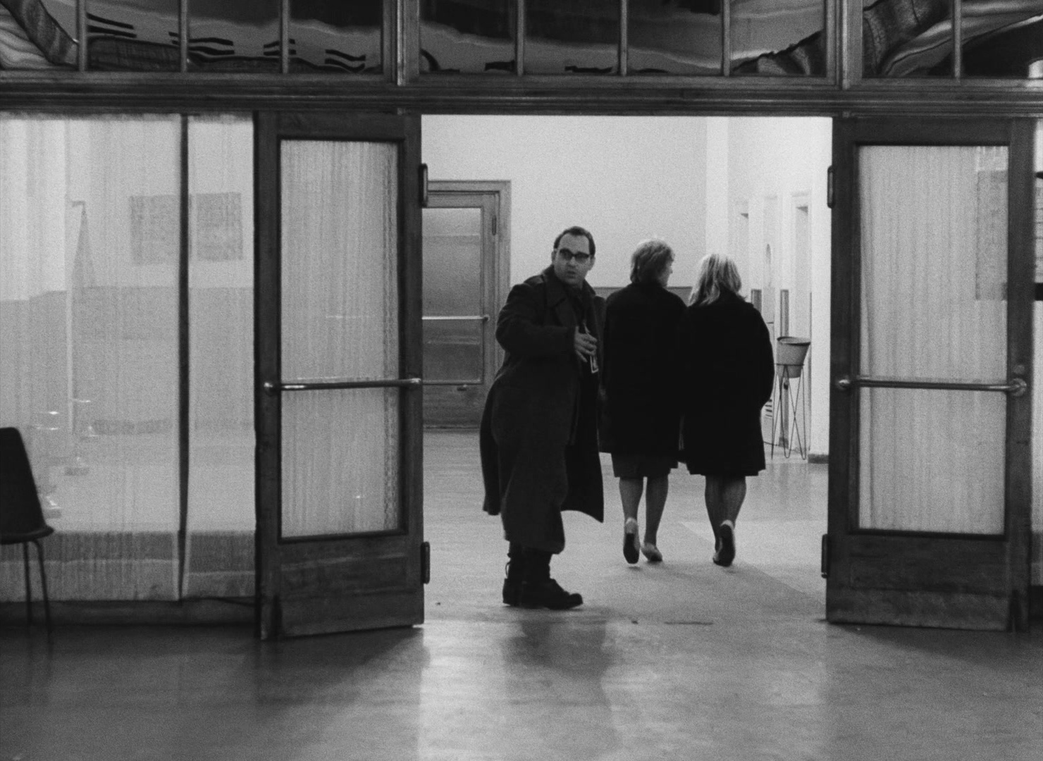 Lásky jedné plavovlásky (1965), wide, 1.37:1 — film still