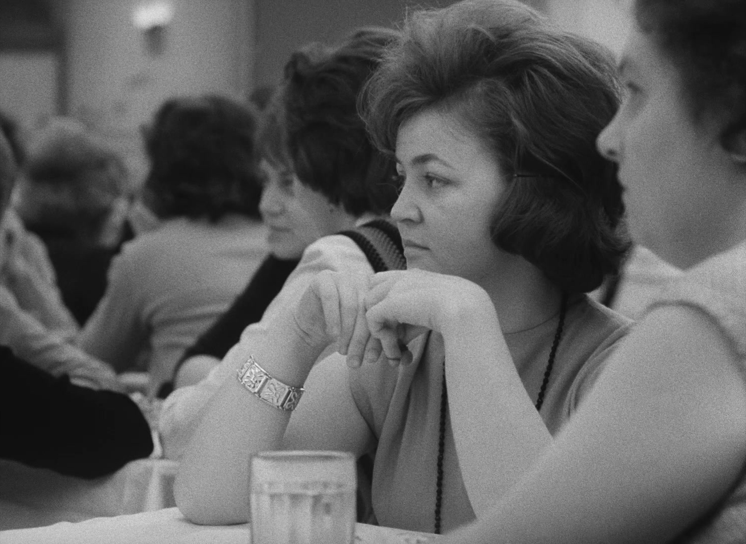 Lásky jedné plavovlásky (1965), wide, 1.37:1 — film still