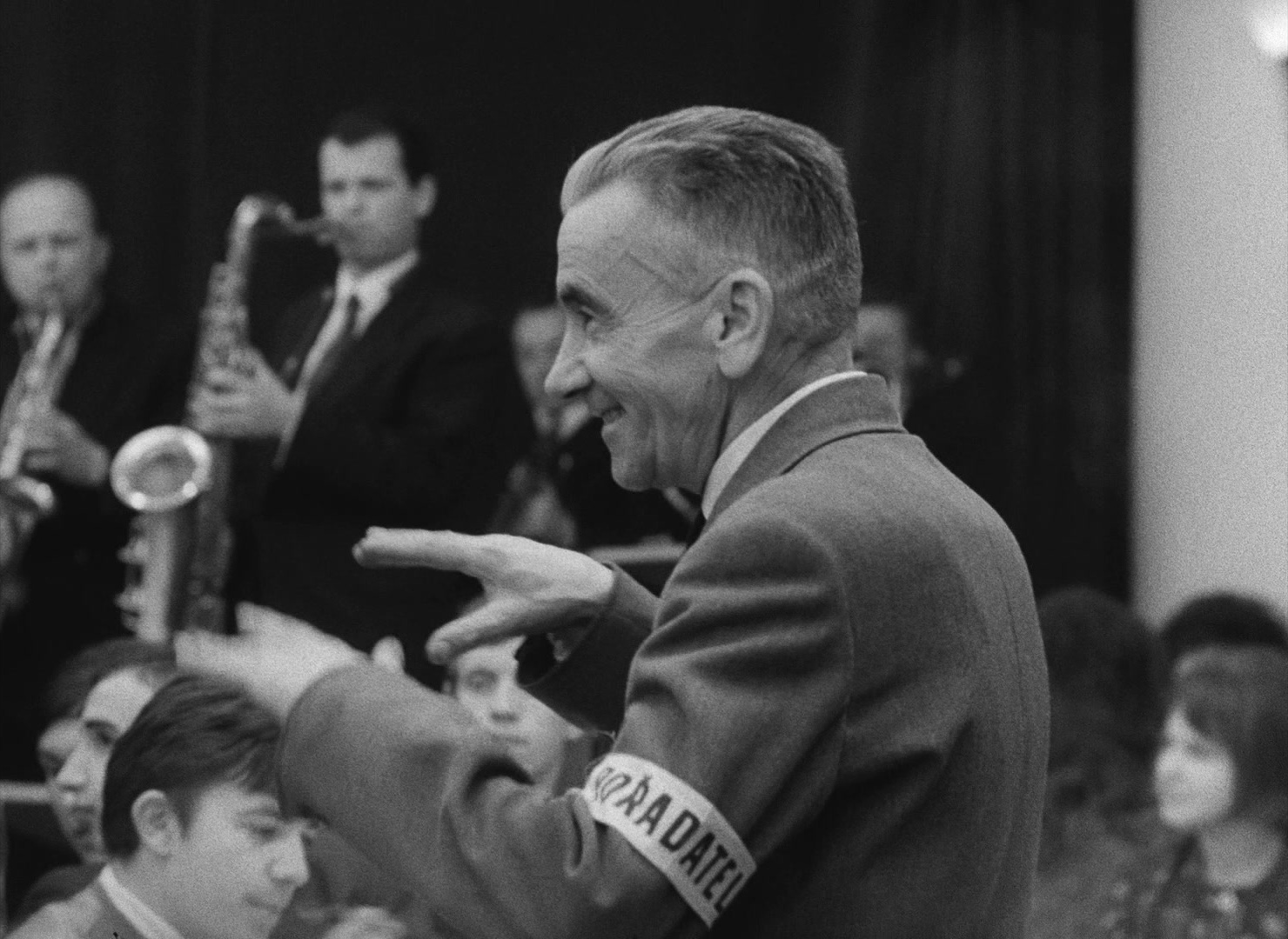 Lásky jedné plavovlásky (1965), wide, 1.37:1 — film still