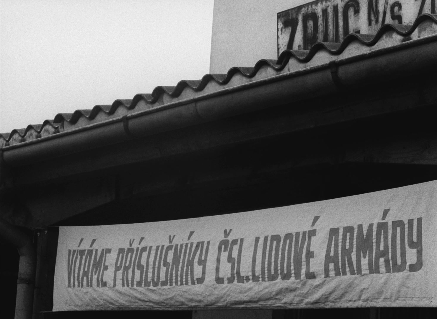 Lásky jedné plavovlásky (1965), wide, 1.37:1 — film still