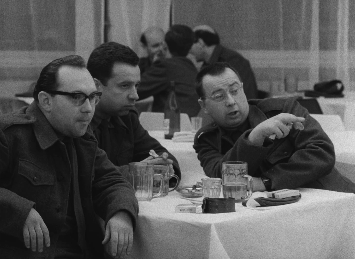 Lásky jedné plavovlásky (1965), wide, 1.37:1 — film still