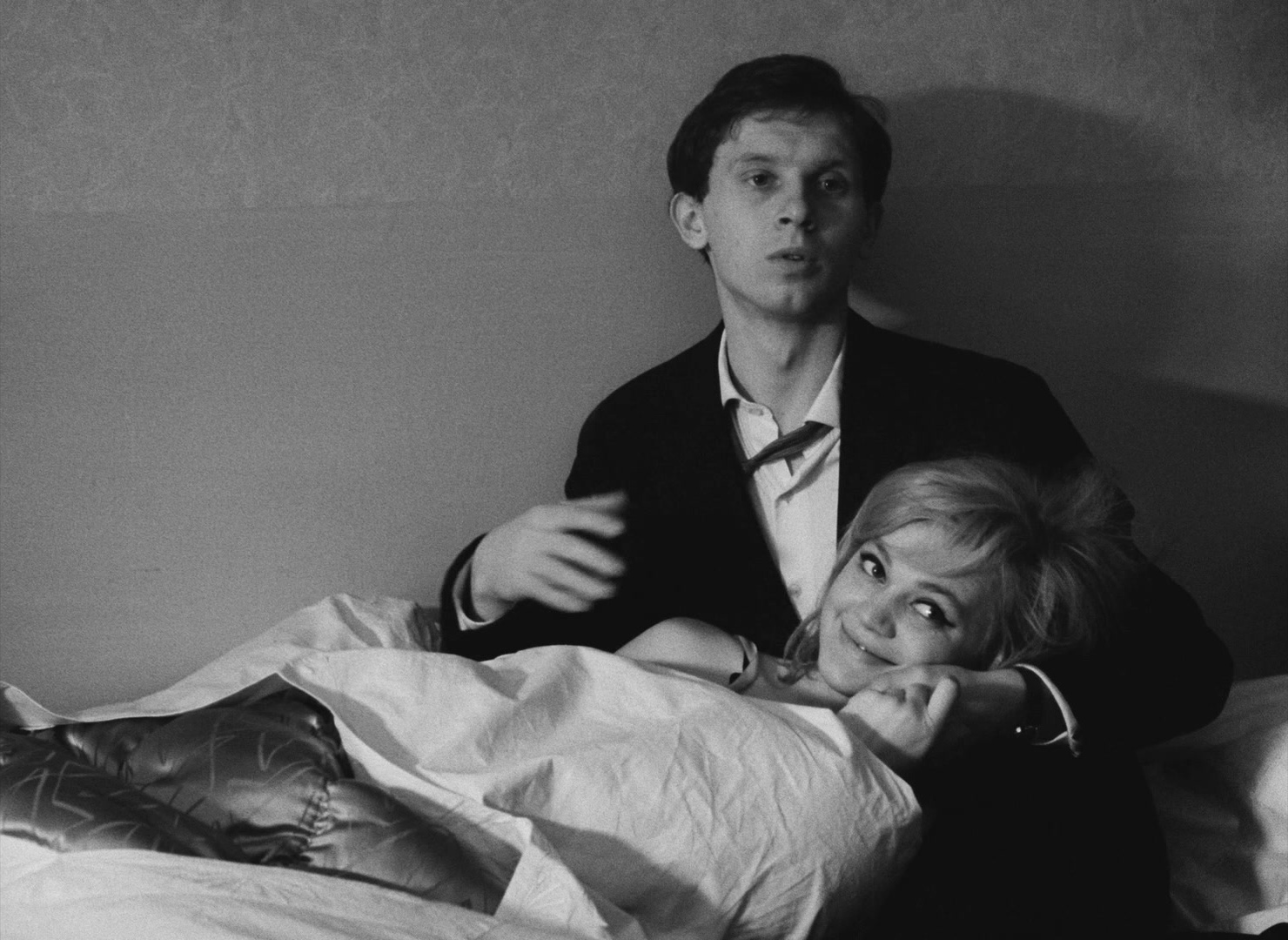 Lásky jedné plavovlásky (1965), wide, 1.37:1 — film still
