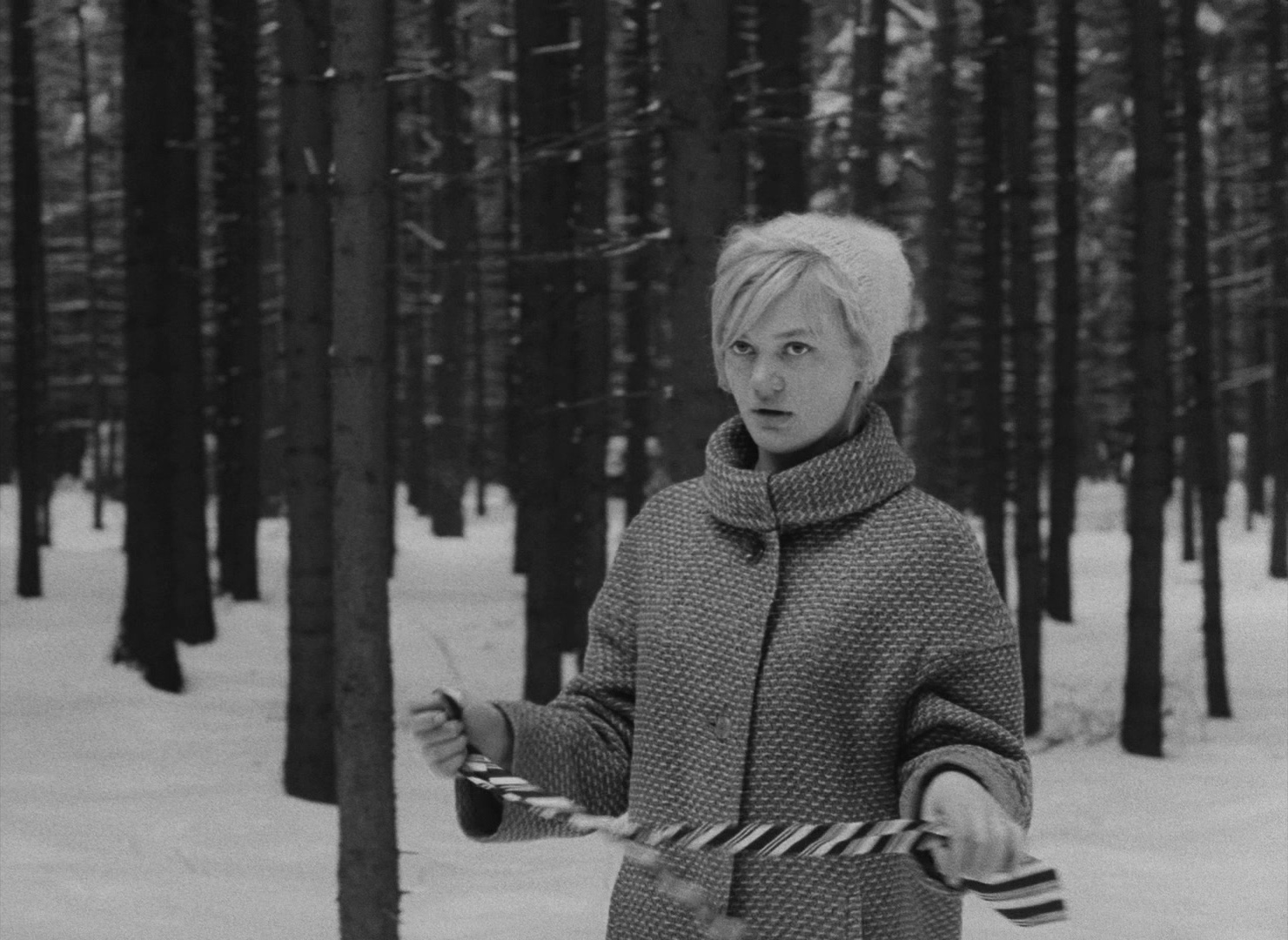 Lásky jedné plavovlásky (1965), wide, 1.37:1 — film still