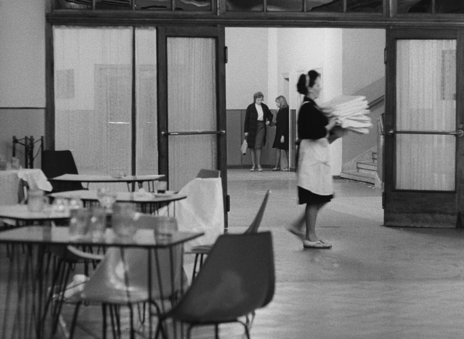 Lásky jedné plavovlásky (1965), wide, 1.37:1 — film still