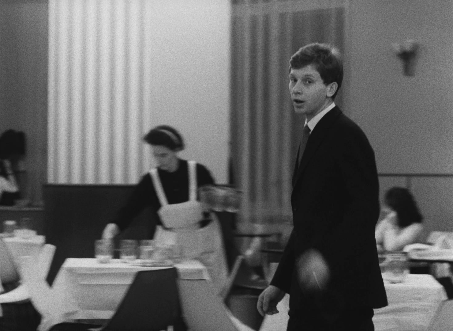 Lásky jedné plavovlásky (1965), wide, 1.37:1 — film still