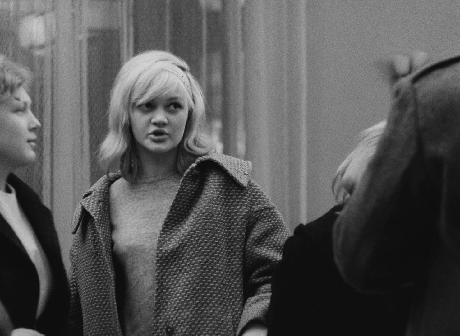 Lásky jedné plavovlásky (1965), wide, 1.37:1 — film still