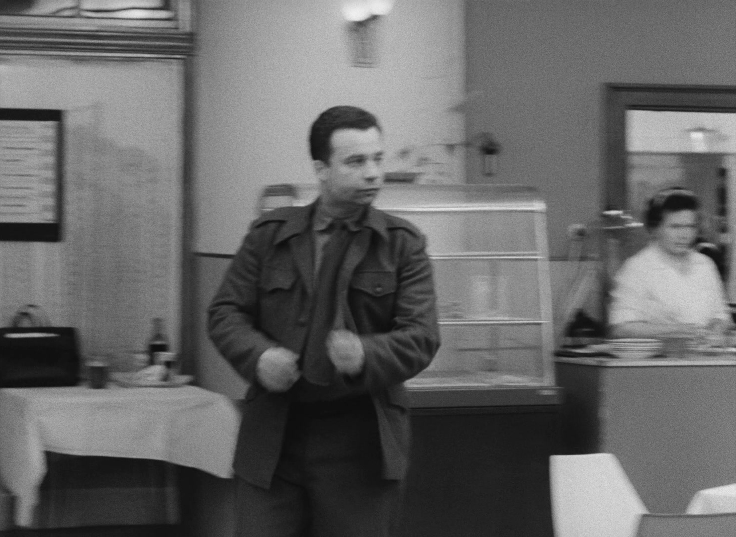 Lásky jedné plavovlásky (1965), wide, 1.37:1 — film still