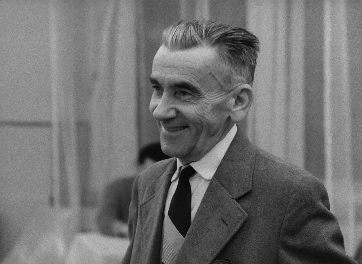 Lásky jedné plavovlásky (1965), wide, 1.37:1 — film still